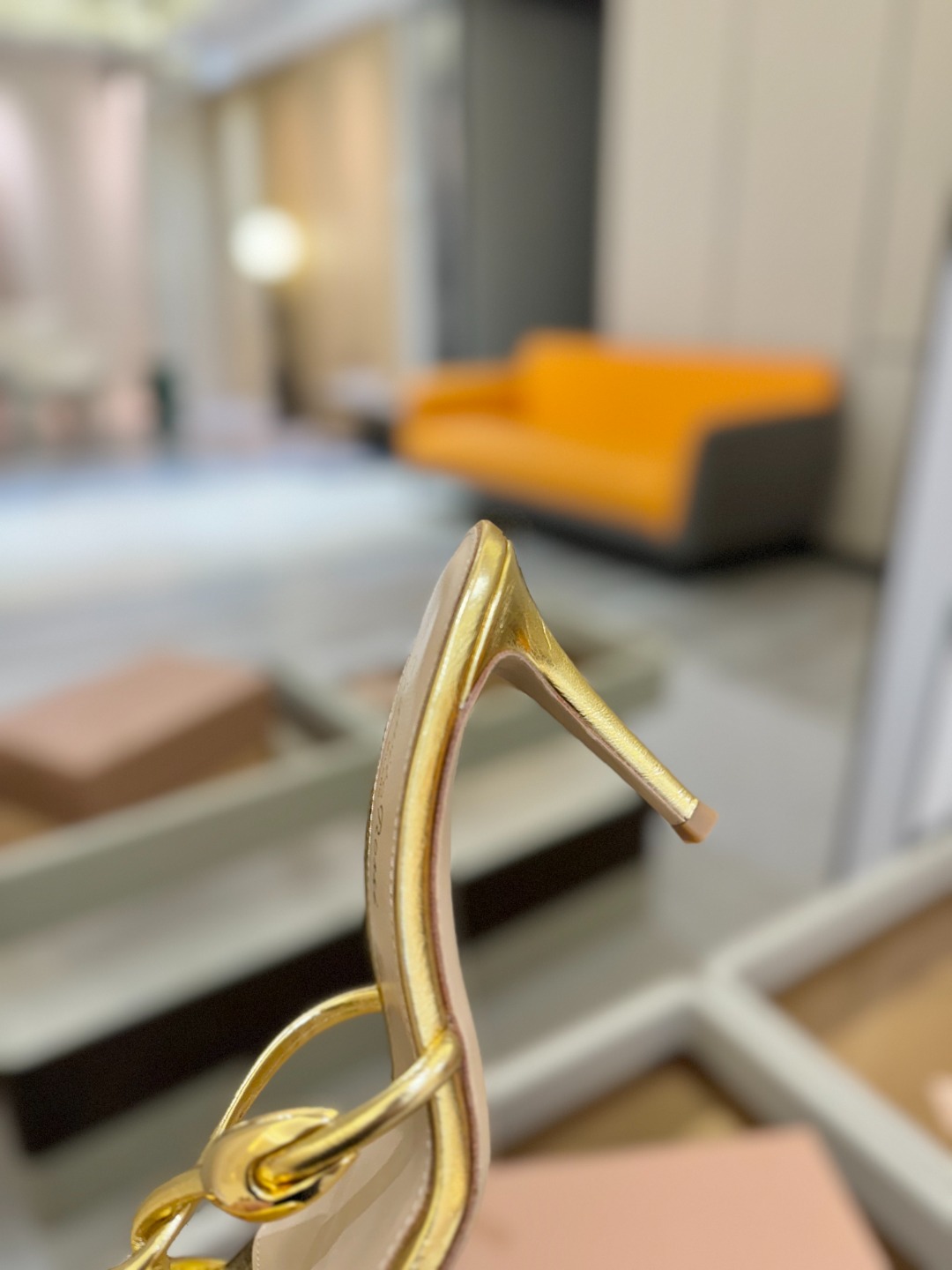 
Gianvito Rossi 
👠2025拖鞋
 原版开发     顶级版本       代购品质👍
