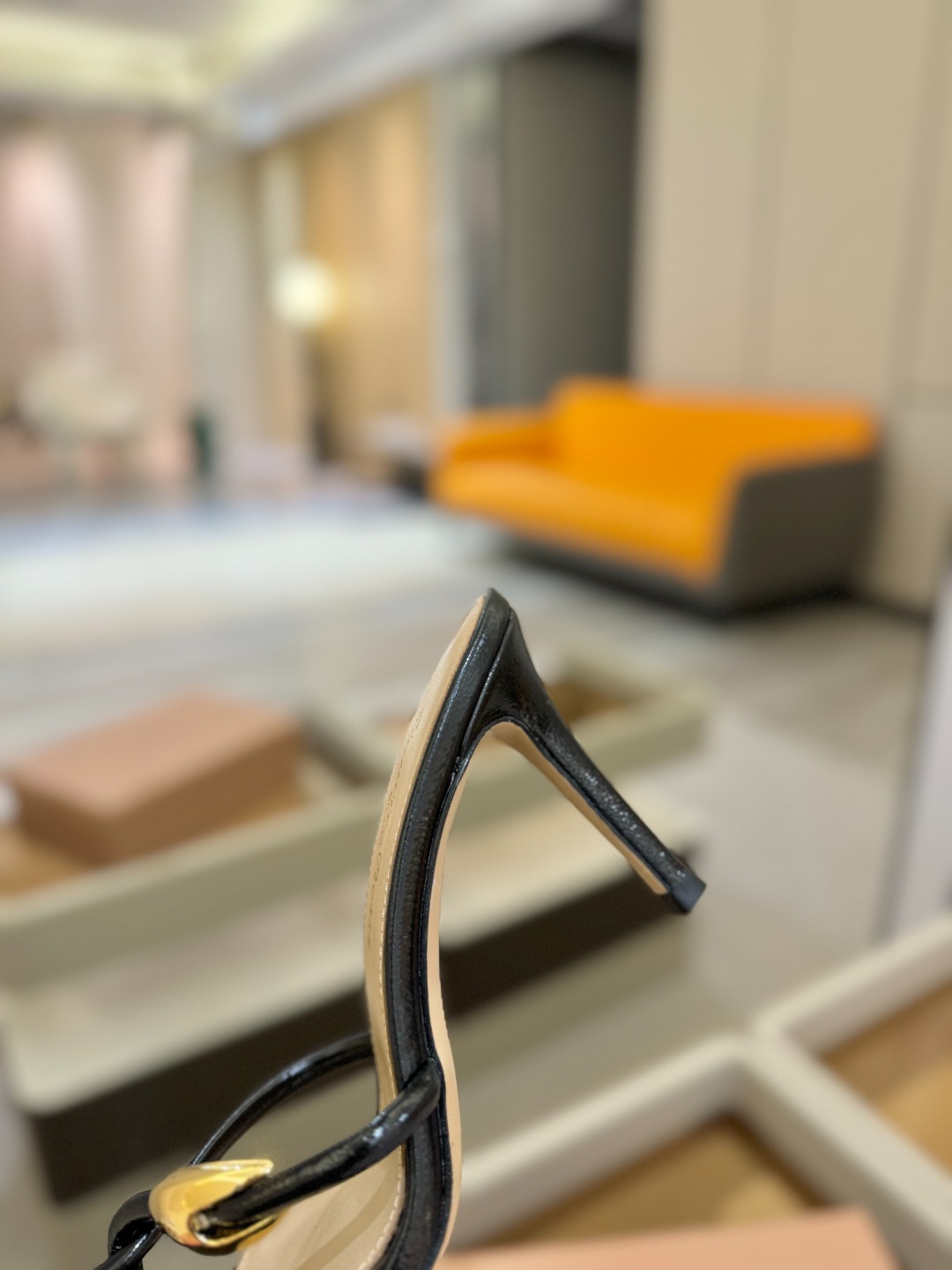 
Gianvito Rossi 
👠2025拖鞋
 原版开发     顶级版本       代购品质👍
