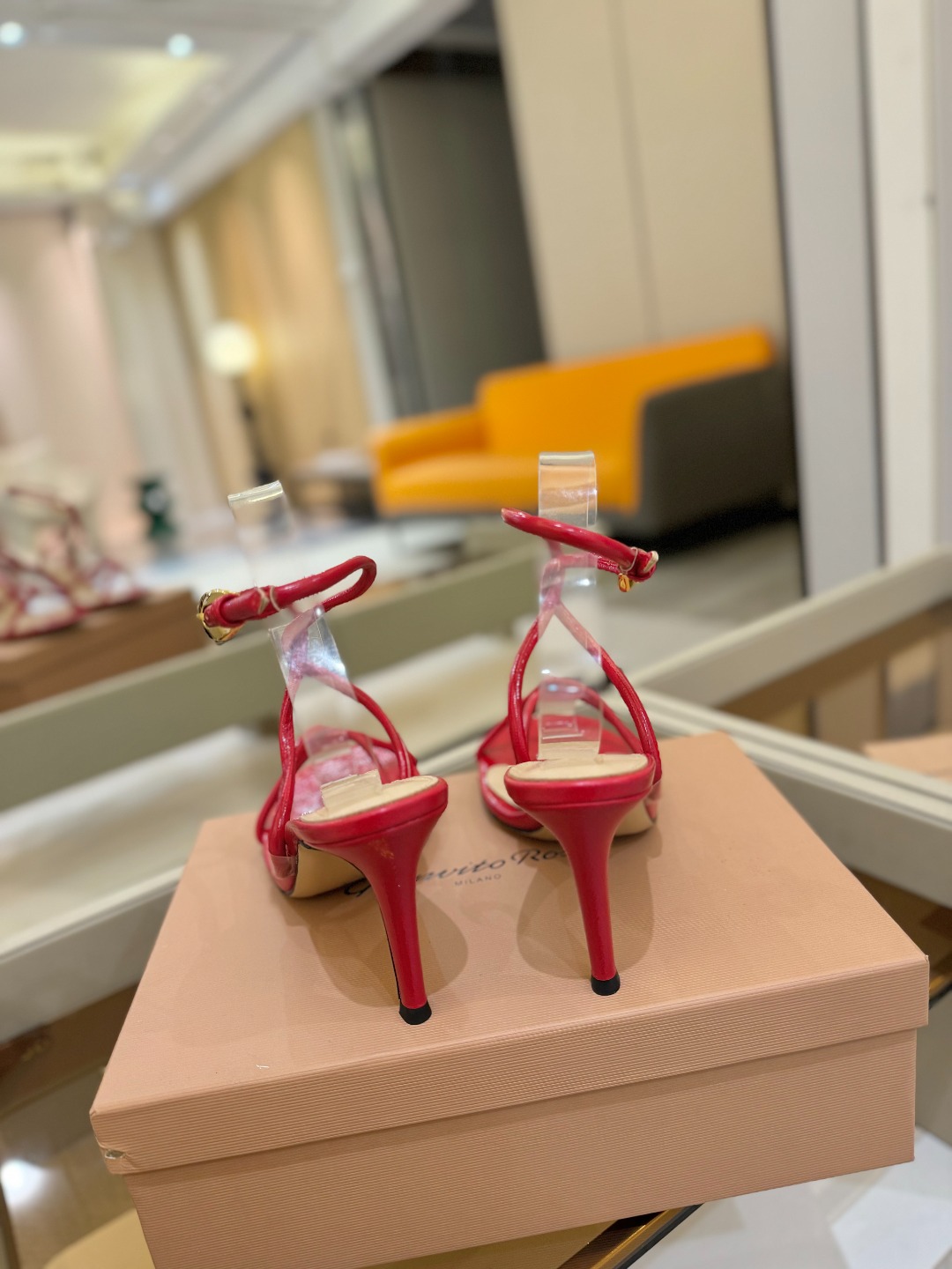 ”
Gianvito Rossi 
👠2025凉鞋
 原版开发     顶级版本       代购品质👍
