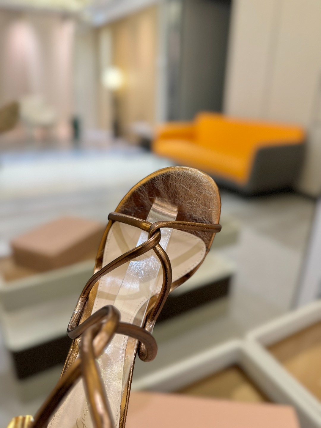 ”
Gianvito Rossi 
👠2025凉鞋
 原版开发     顶级版本       代购品质👍
