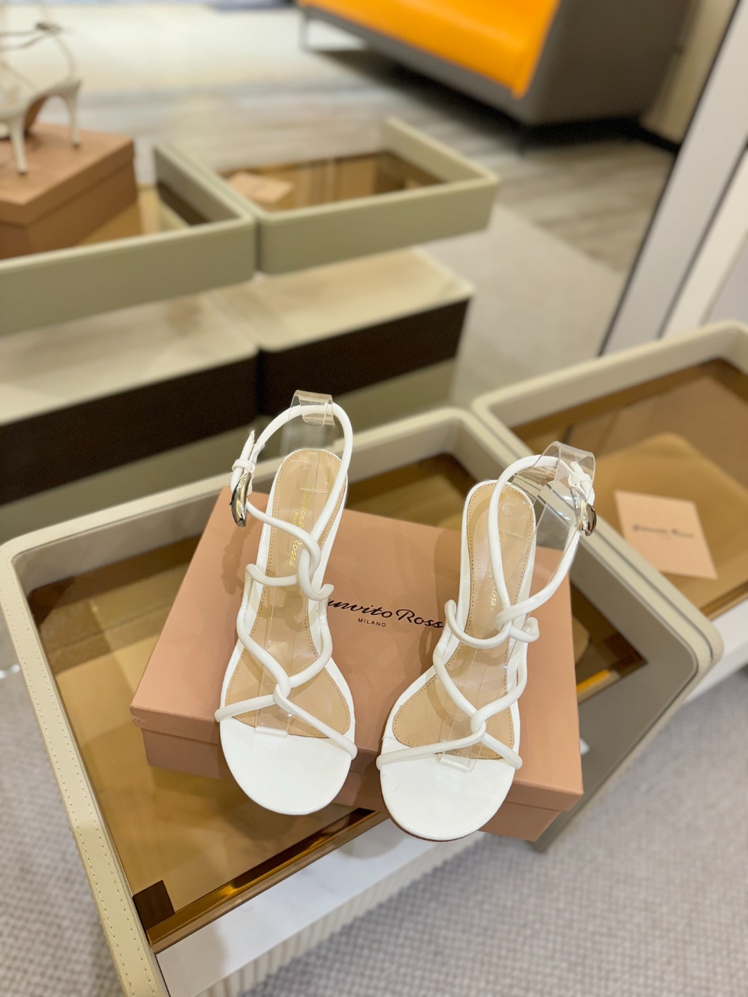 ”
Gianvito Rossi 
👠2025凉鞋
 原版开发     顶级版本       代购品质👍