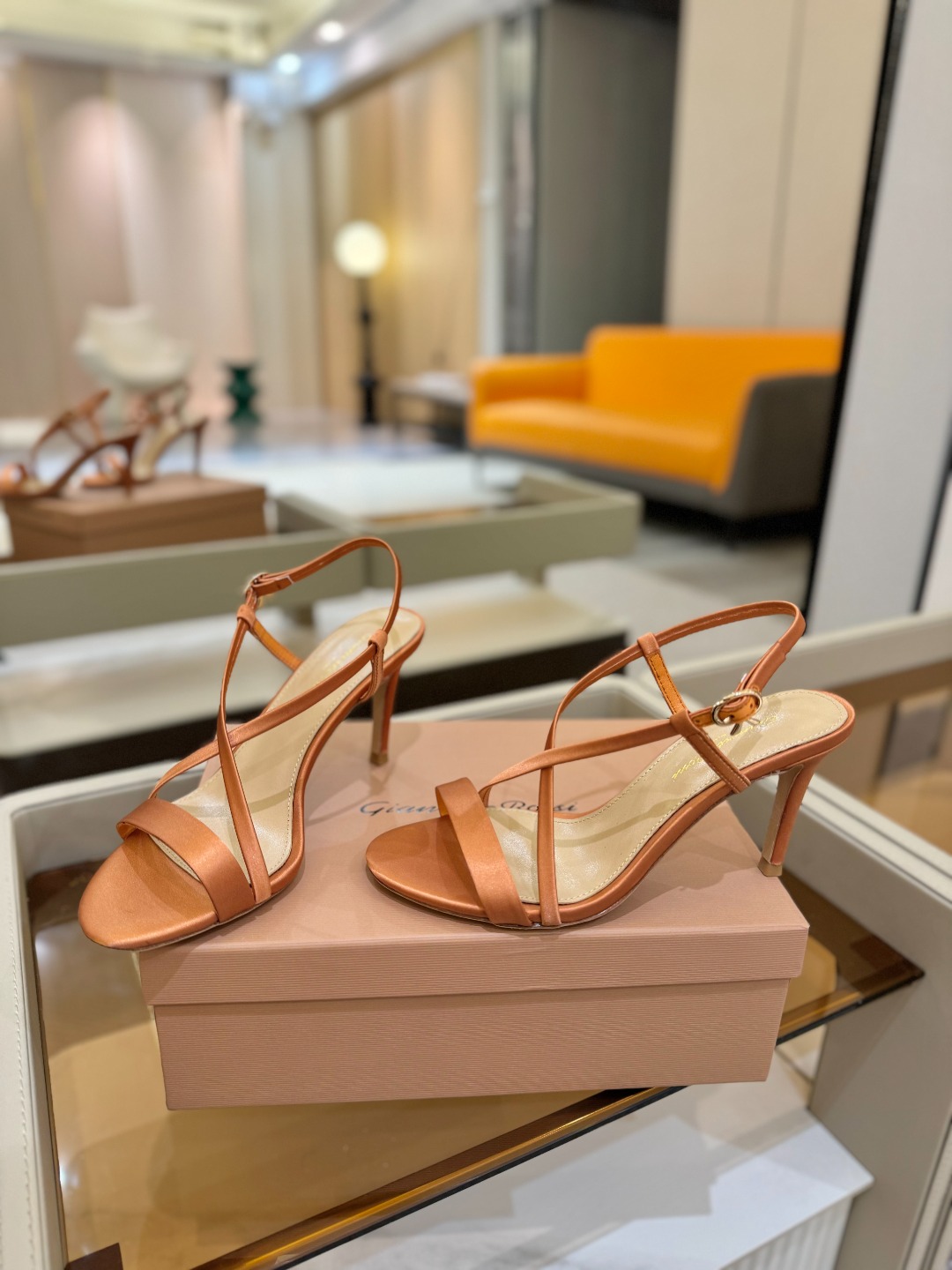 
   𝙂𝙞𝙖𝙣𝙫𝙞𝙩𝙤 𝙧𝙤𝙨𝙨𝙞  
     吉安维托·罗西 
    Gianvito ross