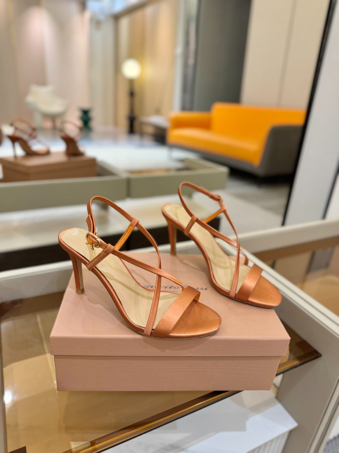 
   𝙂𝙞𝙖𝙣𝙫𝙞𝙩𝙤 𝙧𝙤𝙨𝙨𝙞  
     吉安维托·罗西 
    Gianvito ross