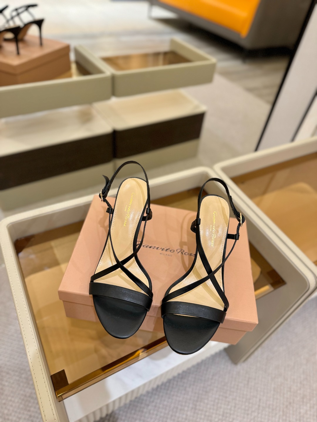 
   𝙂𝙞𝙖𝙣𝙫𝙞𝙩𝙤 𝙧𝙤𝙨𝙨𝙞  
     吉安维托·罗西 
    Gianvito ross