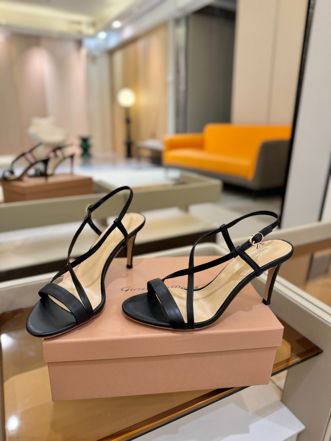 
   𝙂𝙞𝙖𝙣𝙫𝙞𝙩𝙤 𝙧𝙤𝙨𝙨𝙞  
     吉安维托·罗西 
    Gianvito ross