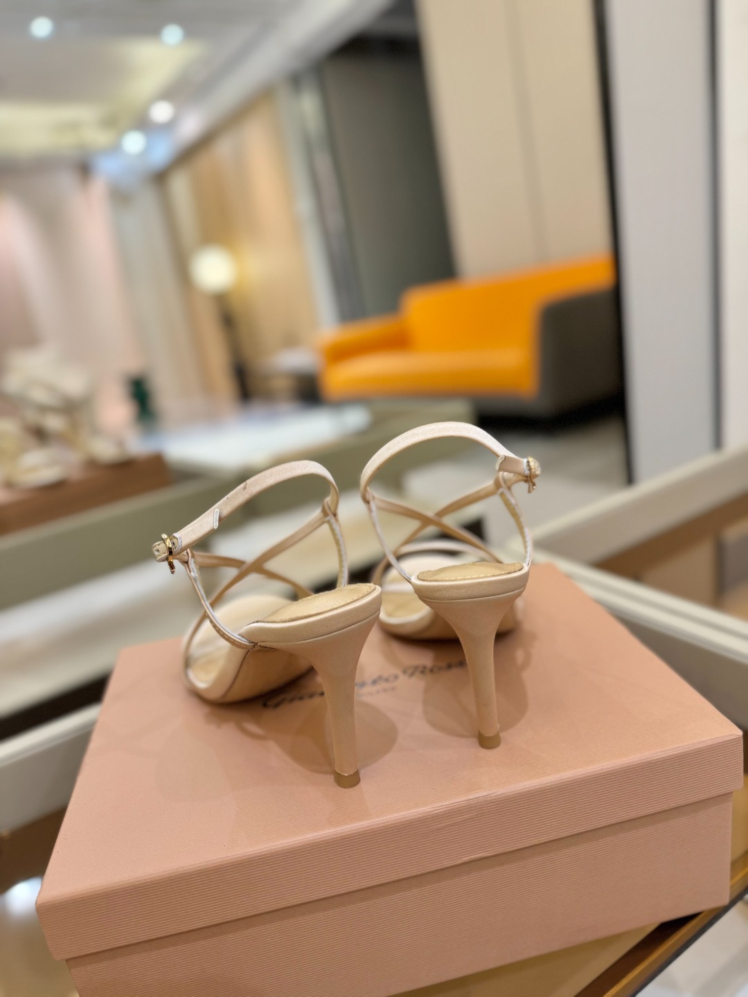 
   𝙂𝙞𝙖𝙣𝙫𝙞𝙩𝙤 𝙧𝙤𝙨𝙨𝙞  
     吉安维托·罗西 
    Gianvito ross