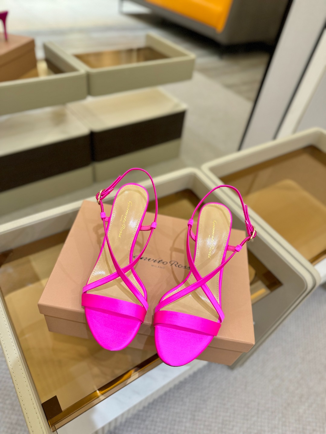 
   𝙂𝙞𝙖𝙣𝙫𝙞𝙩𝙤 𝙧𝙤𝙨𝙨𝙞  
     吉安维托·罗西 
    Gianvito ross