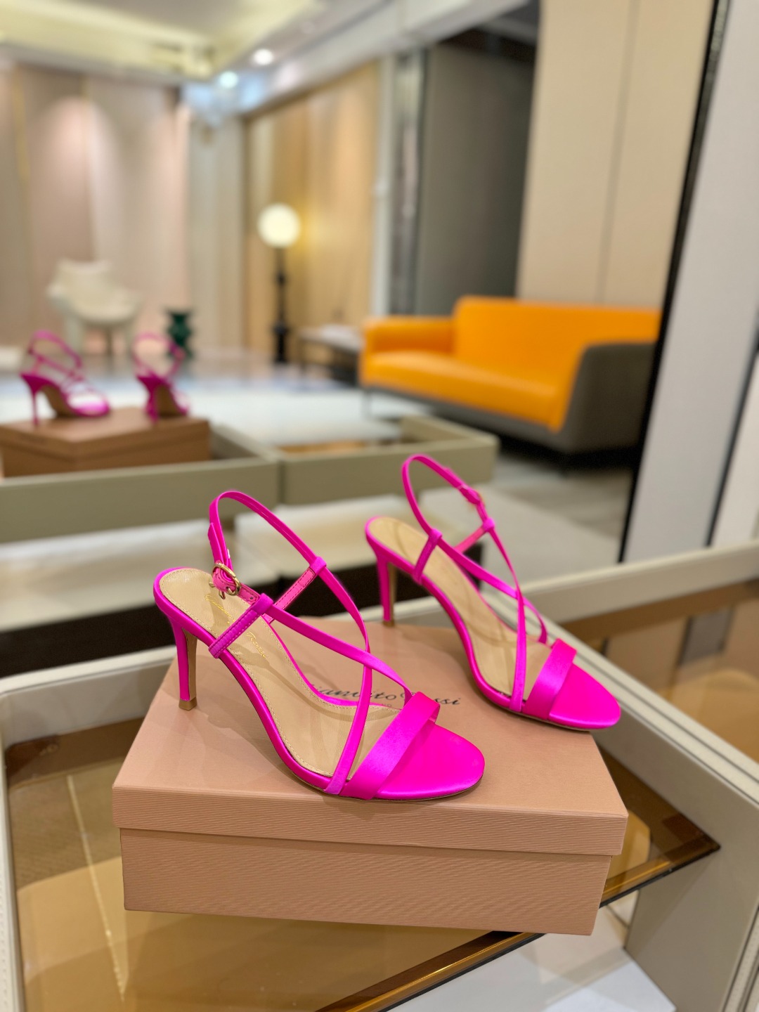 
   𝙂𝙞𝙖𝙣𝙫𝙞𝙩𝙤 𝙧𝙤𝙨𝙨𝙞  
     吉安维托·罗西 
    Gianvito ross