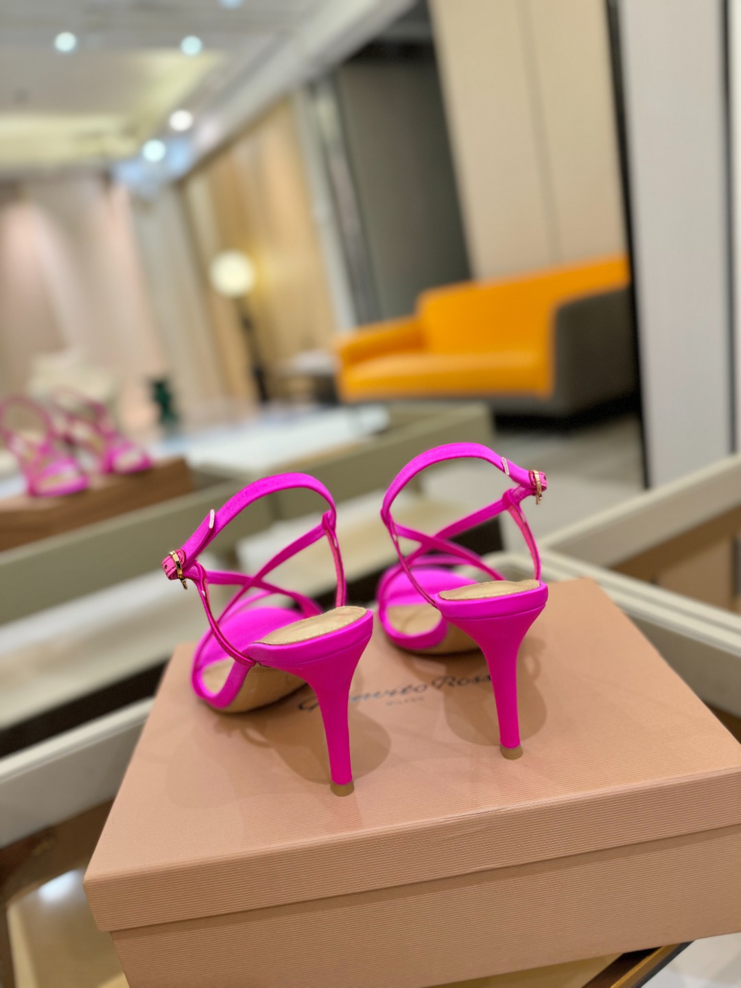 
   𝙂𝙞𝙖𝙣𝙫𝙞𝙩𝙤 𝙧𝙤𝙨𝙨𝙞  
     吉安维托·罗西 
    Gianvito ross