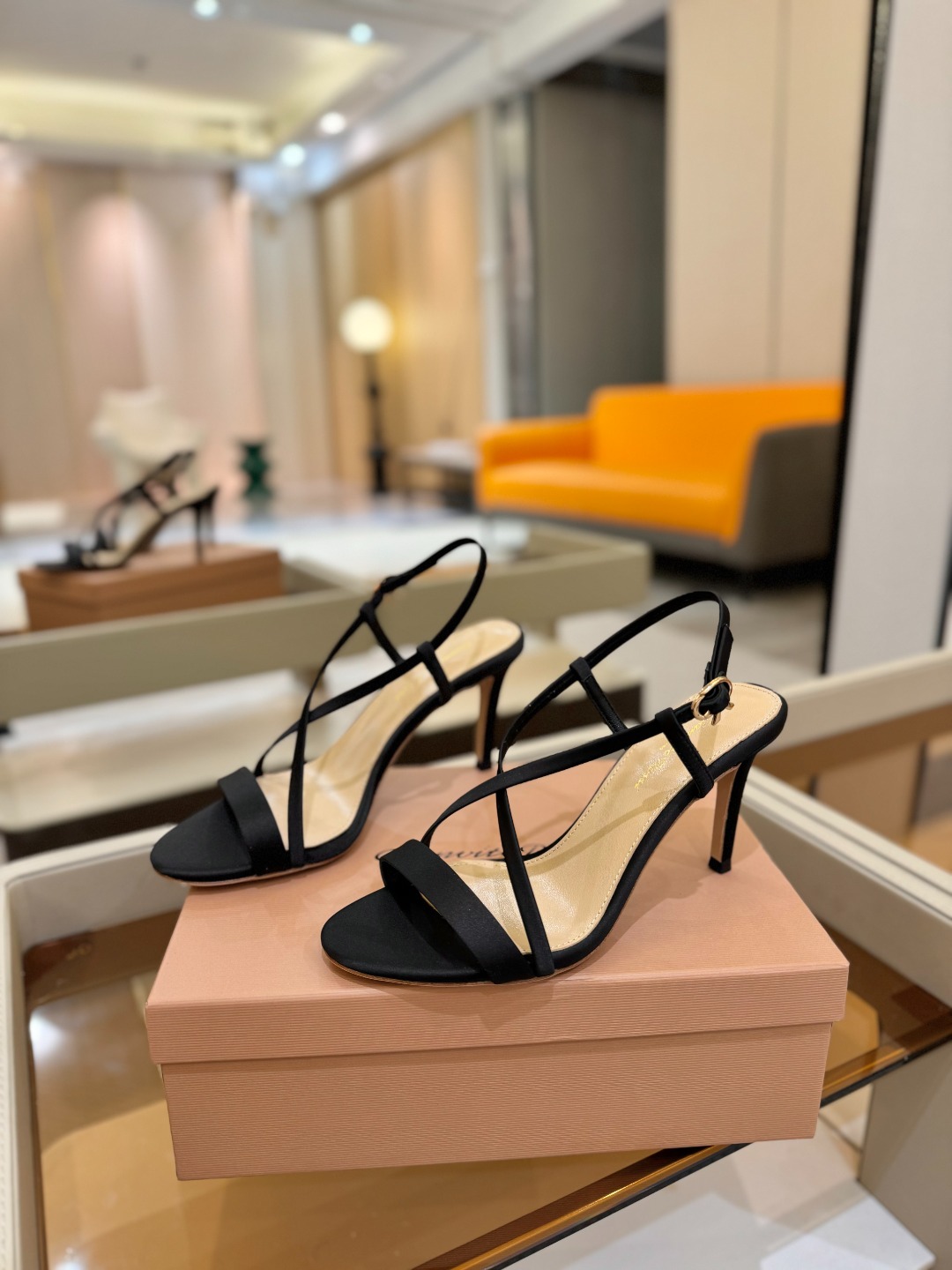 
   𝙂𝙞𝙖𝙣𝙫𝙞𝙩𝙤 𝙧𝙤𝙨𝙨𝙞  
     吉安维托·罗西 
    Gianvito ross
