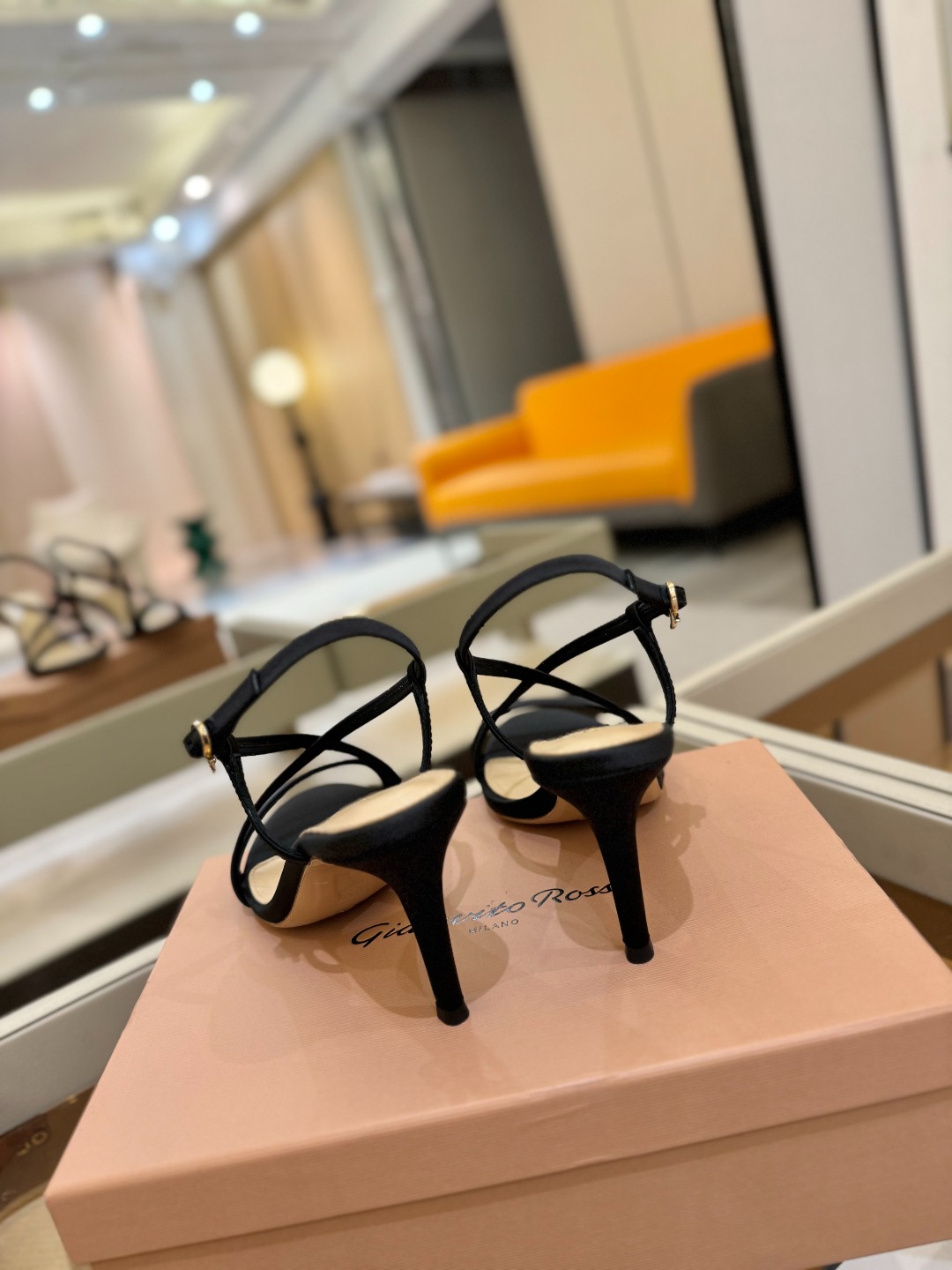 
   𝙂𝙞𝙖𝙣𝙫𝙞𝙩𝙤 𝙧𝙤𝙨𝙨𝙞  
     吉安维托·罗西 
    Gianvito ross