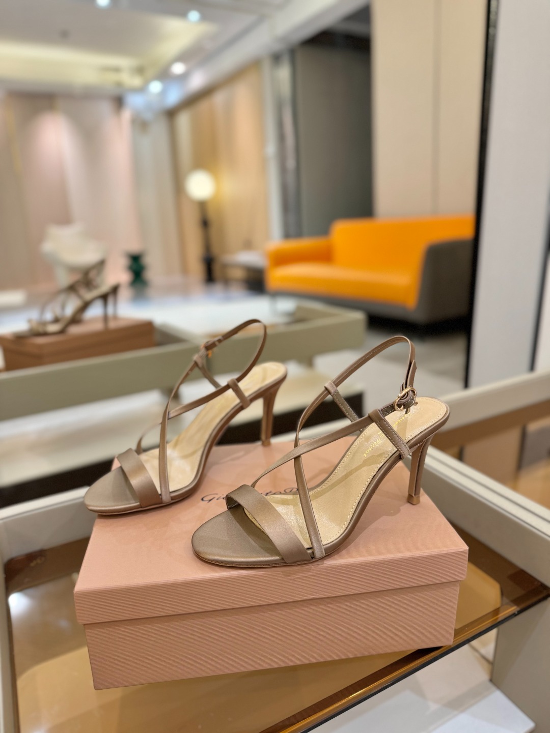 
   𝙂𝙞𝙖𝙣𝙫𝙞𝙩𝙤 𝙧𝙤𝙨𝙨𝙞  
     吉安维托·罗西 
    Gianvito ross