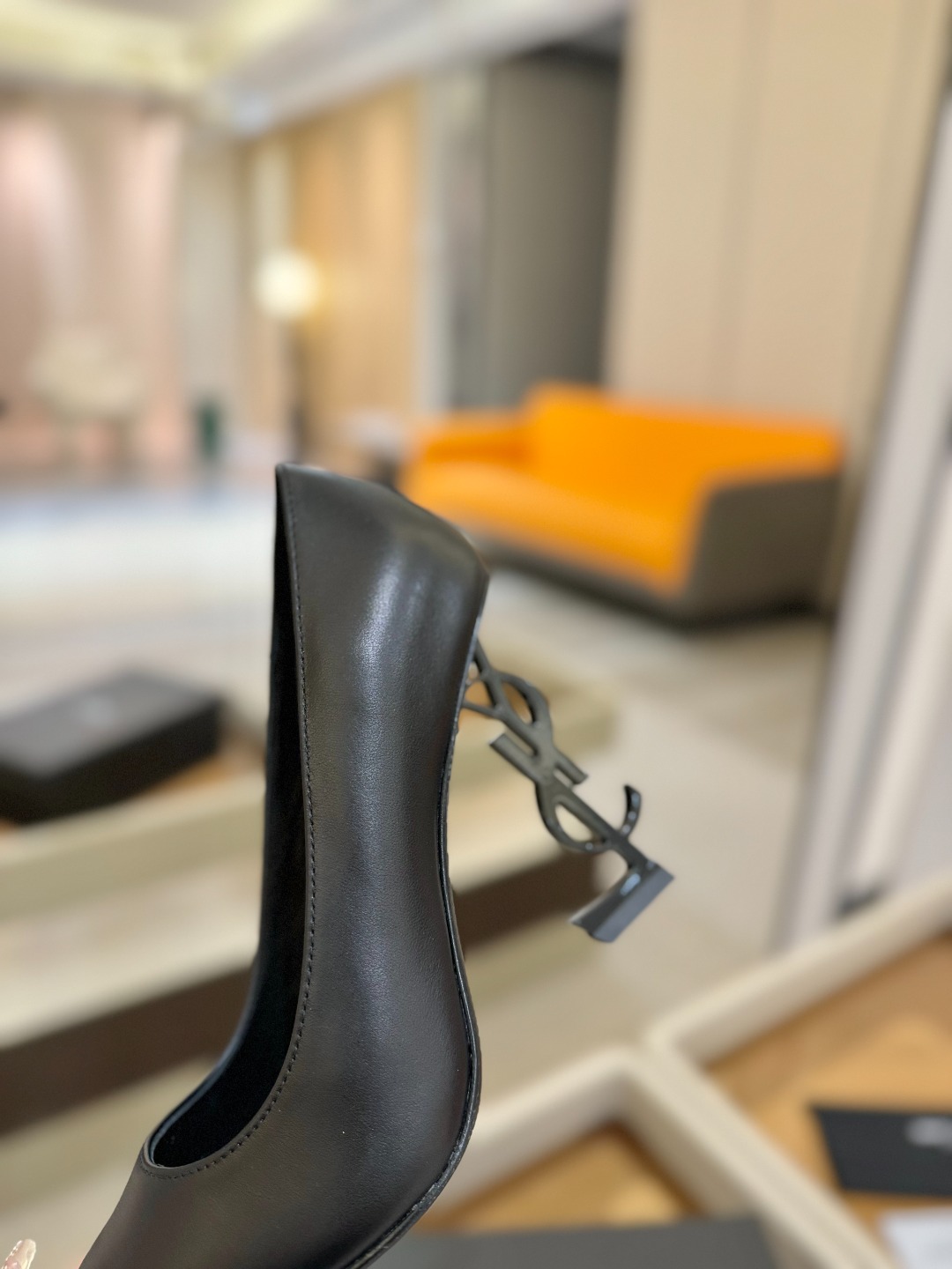 
【Saint Lauren  YSL圣罗兰】
圣罗兰ysl 春夏｜高跟鞋新品🆕
绝美 精致 优雅！上脚