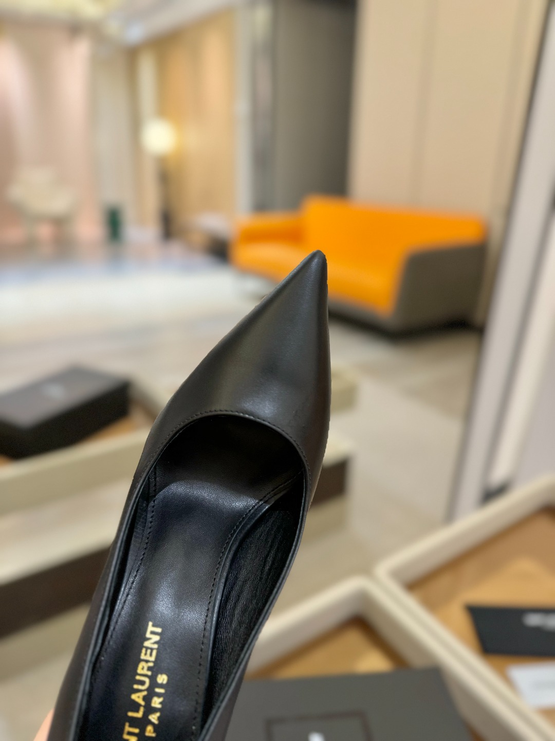 
【Saint Lauren  YSL圣罗兰】
圣罗兰ysl 春夏｜高跟鞋新品🆕
绝美 精致 优雅！上脚