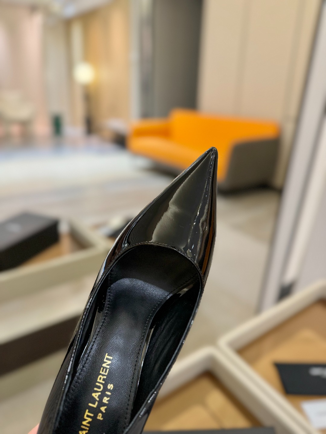 
【Saint Lauren  YSL圣罗兰】
圣罗兰ysl 春夏｜高跟鞋新品🆕
绝美 精致 优雅！上脚