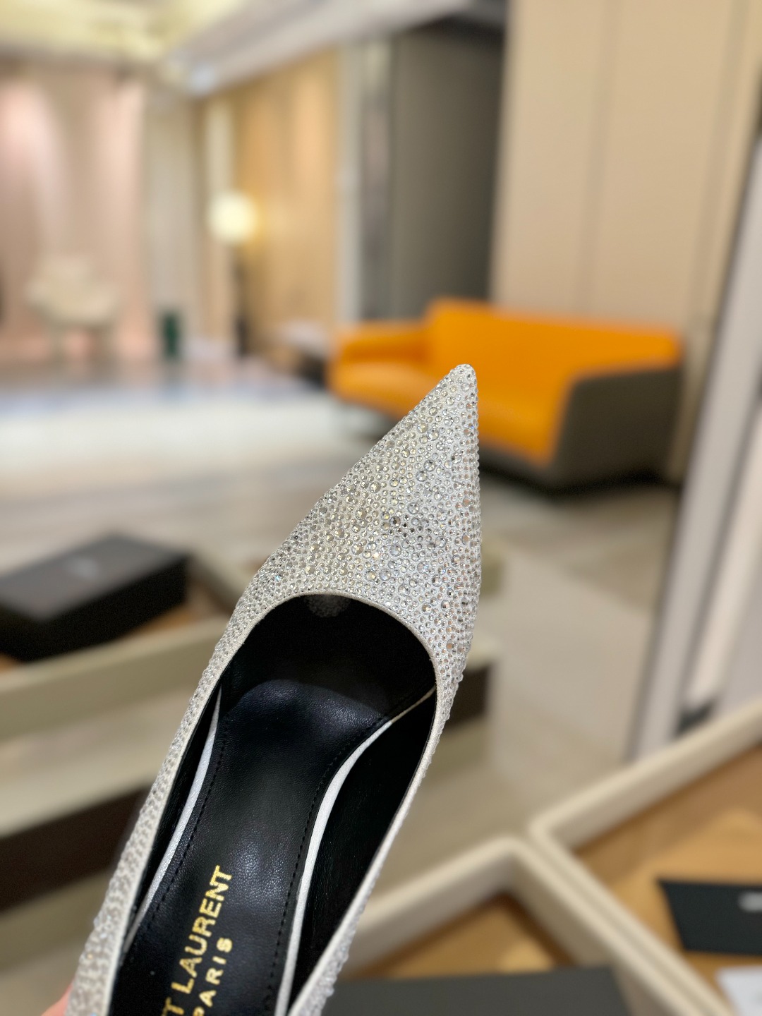 
【Saint Lauren  YSL圣罗兰】
圣罗兰ysl 春夏｜高跟鞋新品🆕
绝美 精致 优雅！上脚