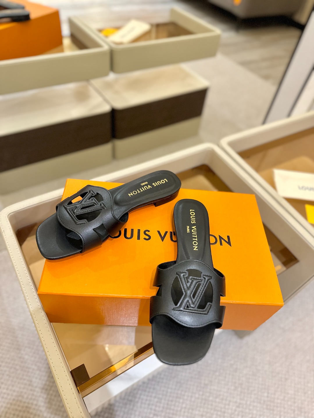 
                               Louis Vuitton
      