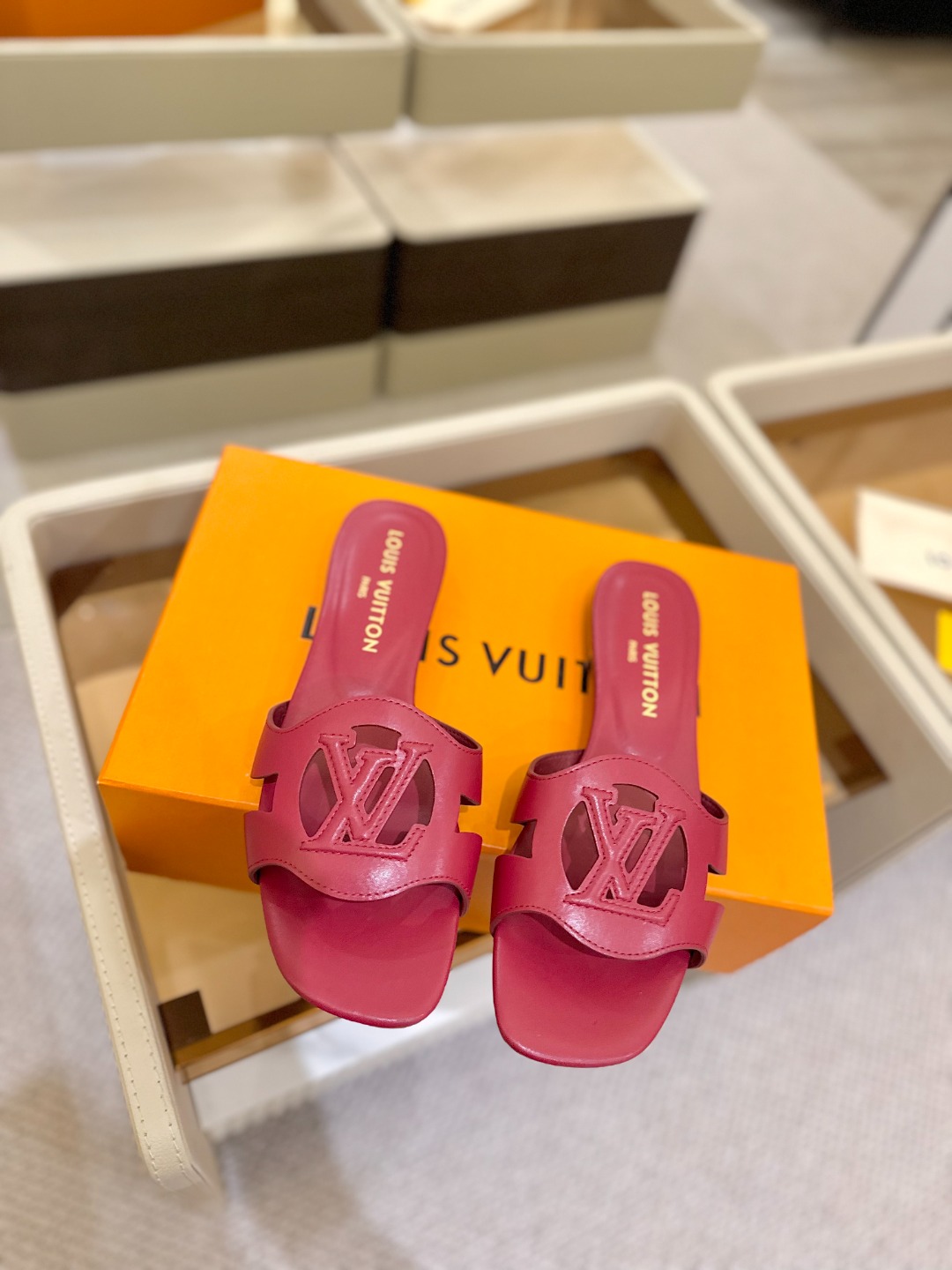 
                               Louis Vuitton
      