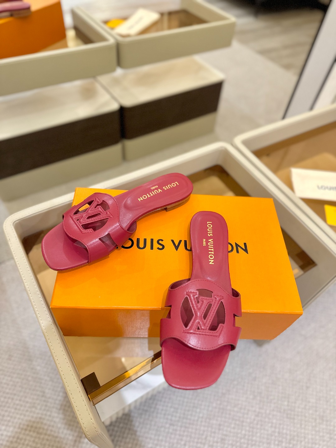 
                               Louis Vuitton
      