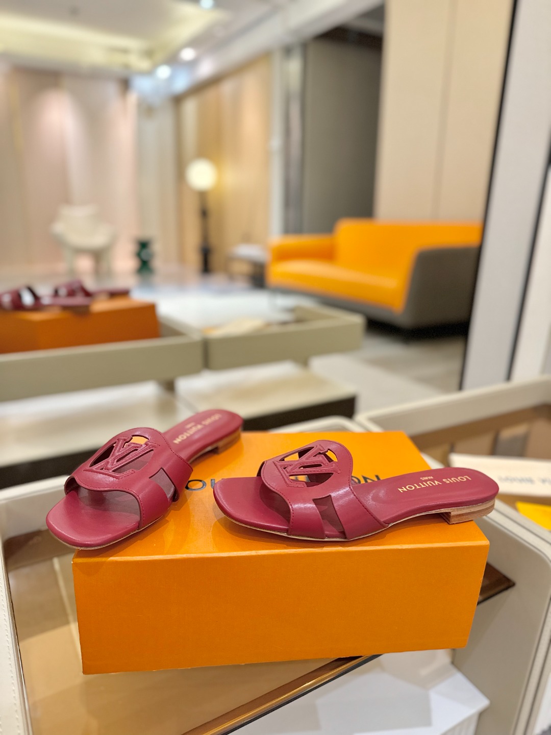
                               Louis Vuitton
      