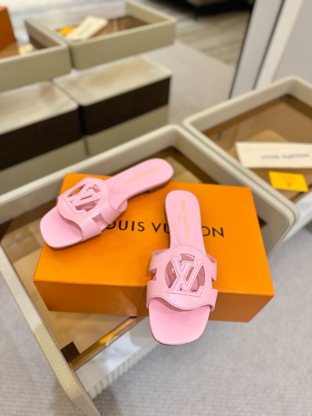 
                               Louis Vuitton
      
