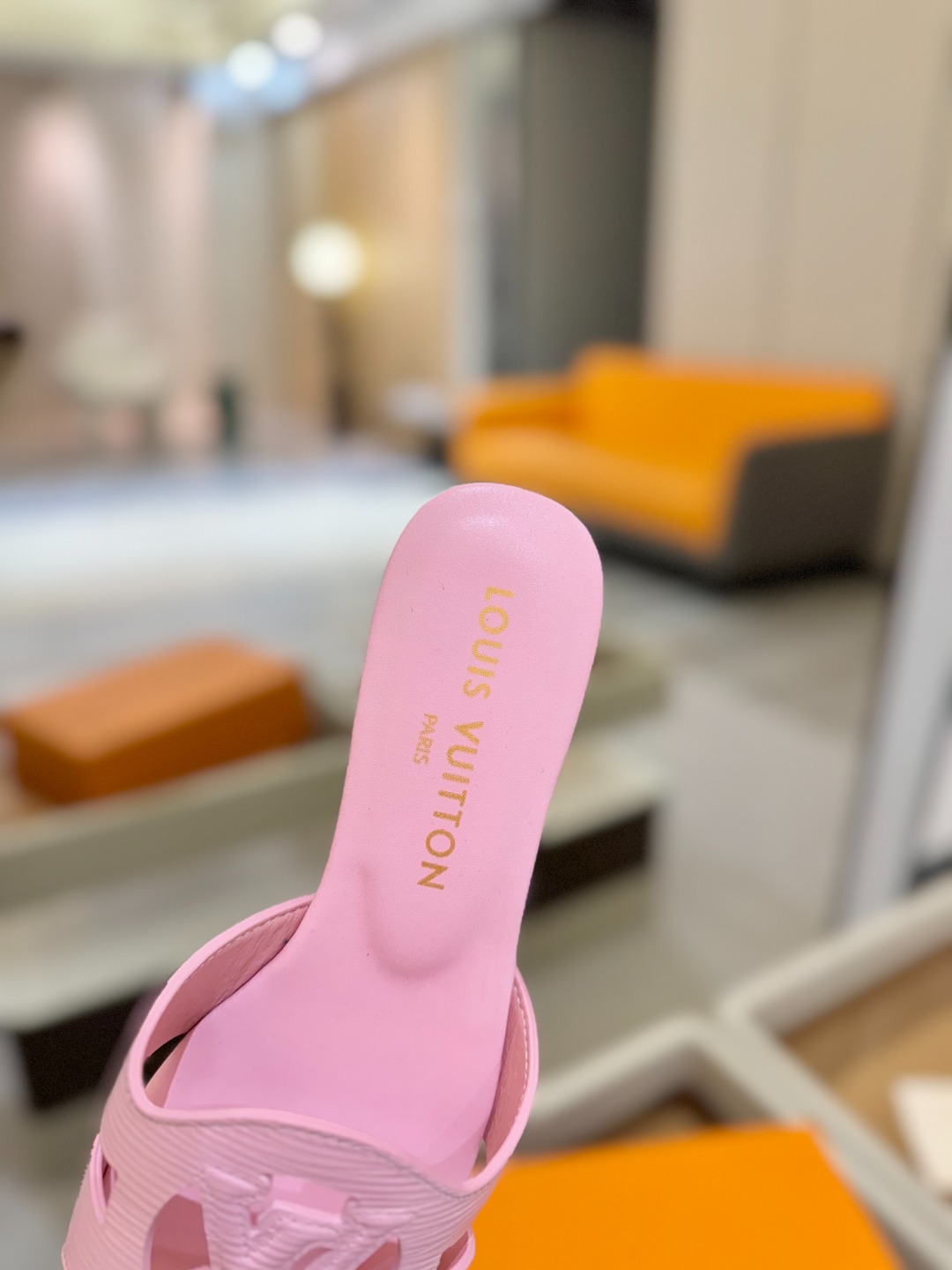 
                               Louis Vuitton
      