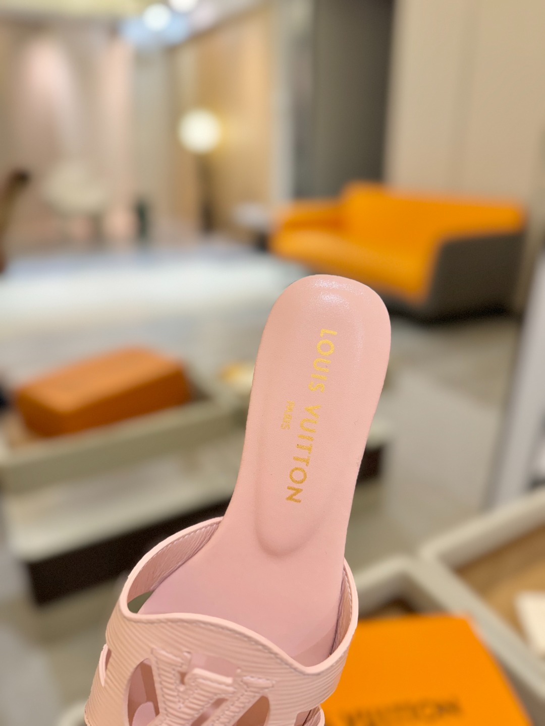 
                               Louis Vuitton
      