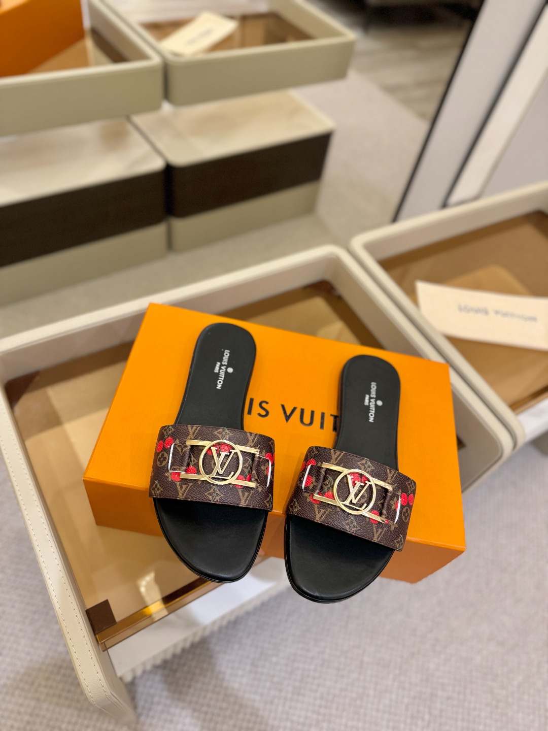 
                               Louis Vuitton
      