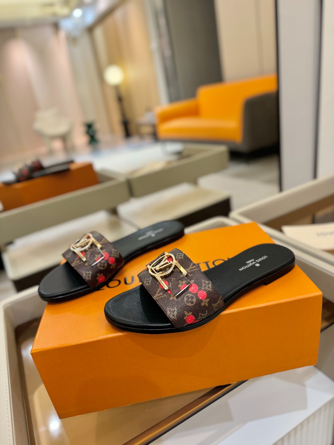 
                               Louis Vuitton
      