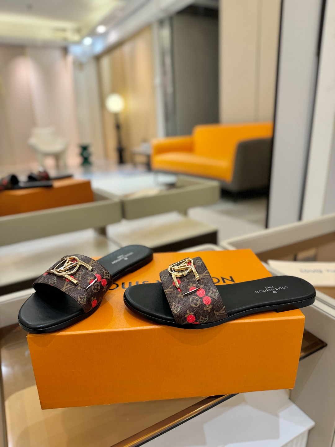 
                               Louis Vuitton
      