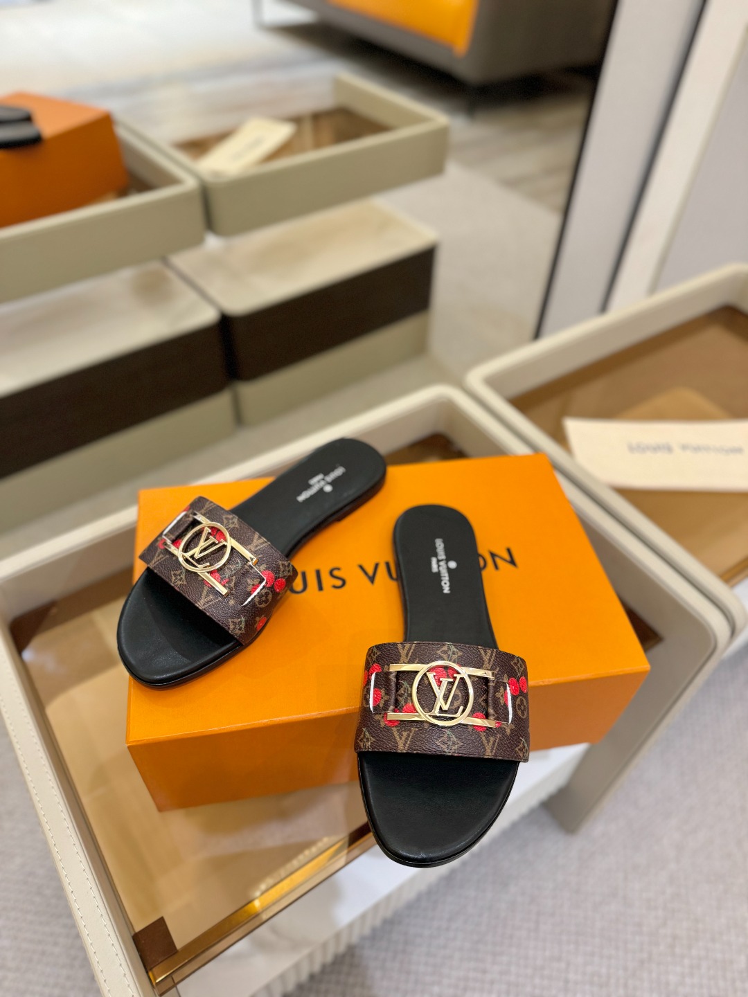 
                               Louis Vuitton
      