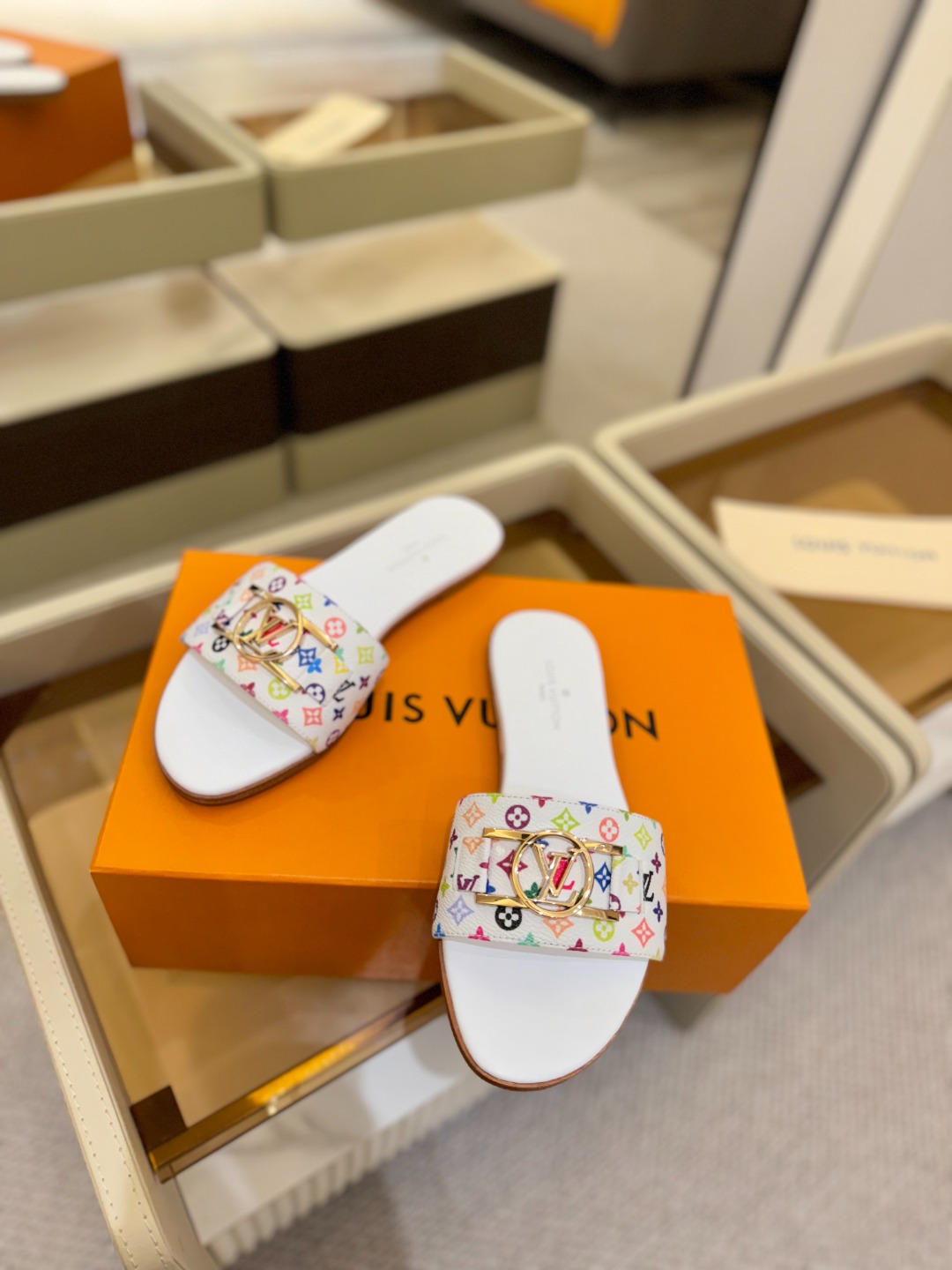 
                               Louis Vuitton
      
