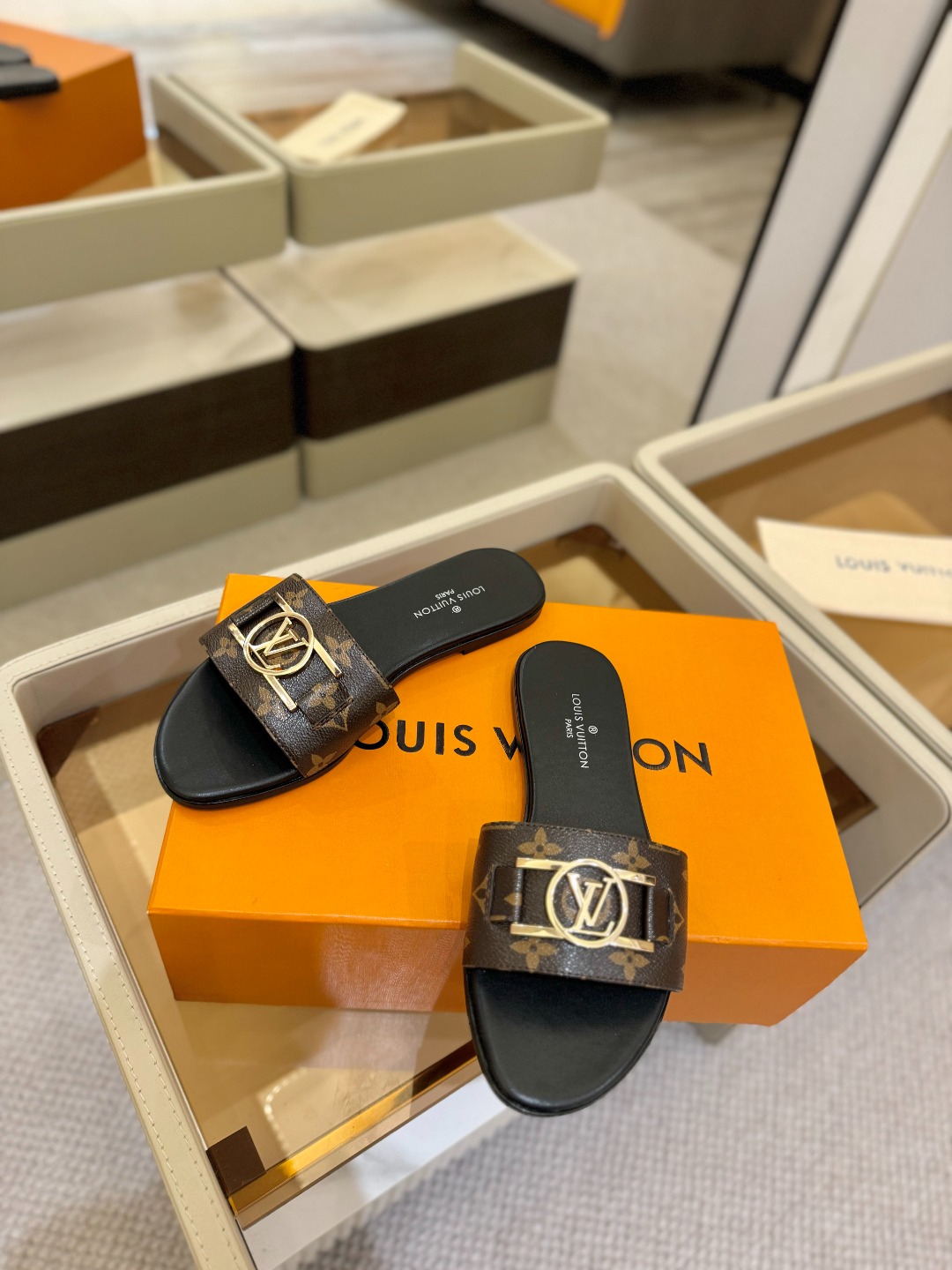 
                               Louis Vuitton
      