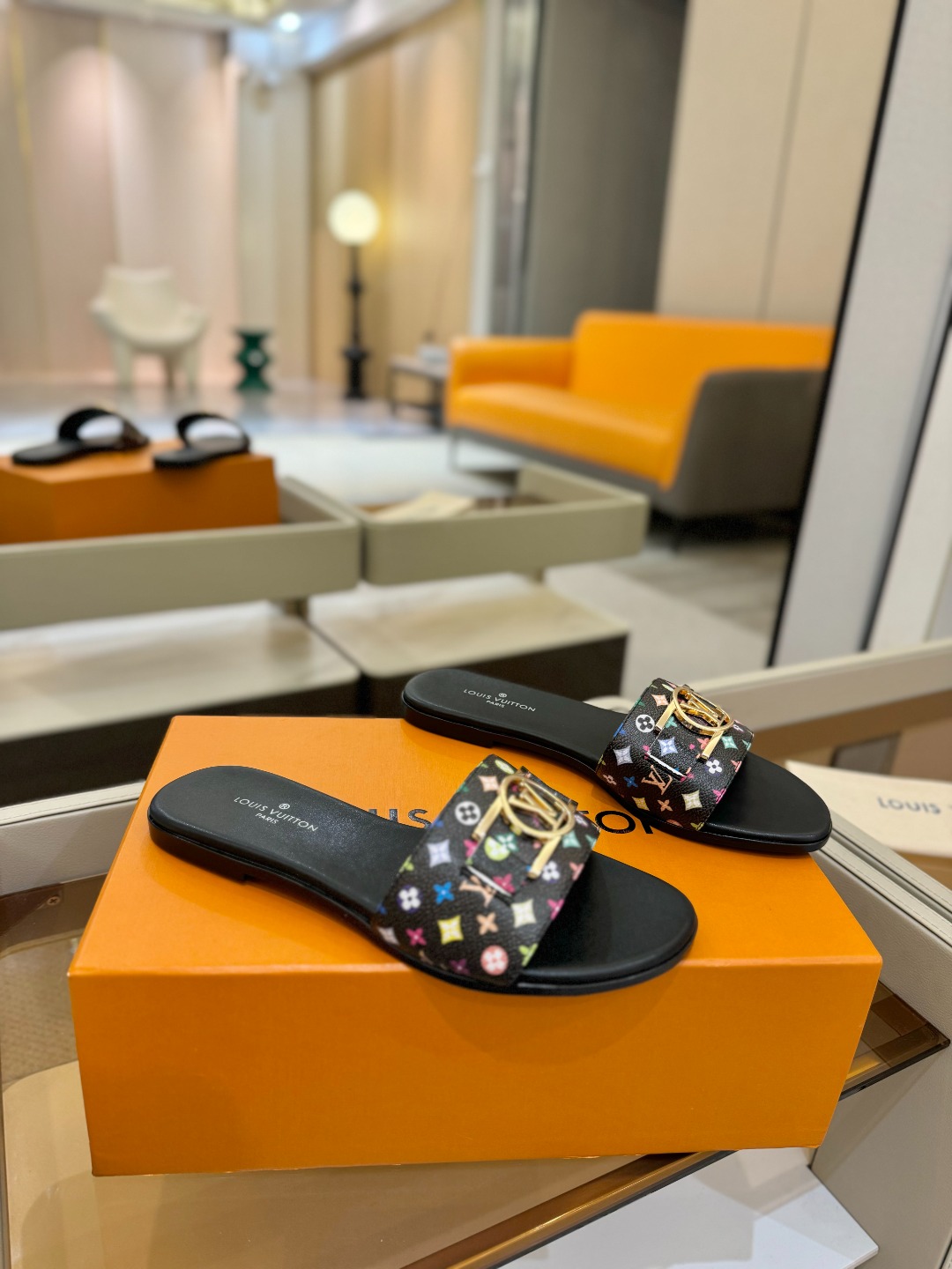
                               Louis Vuitton
      