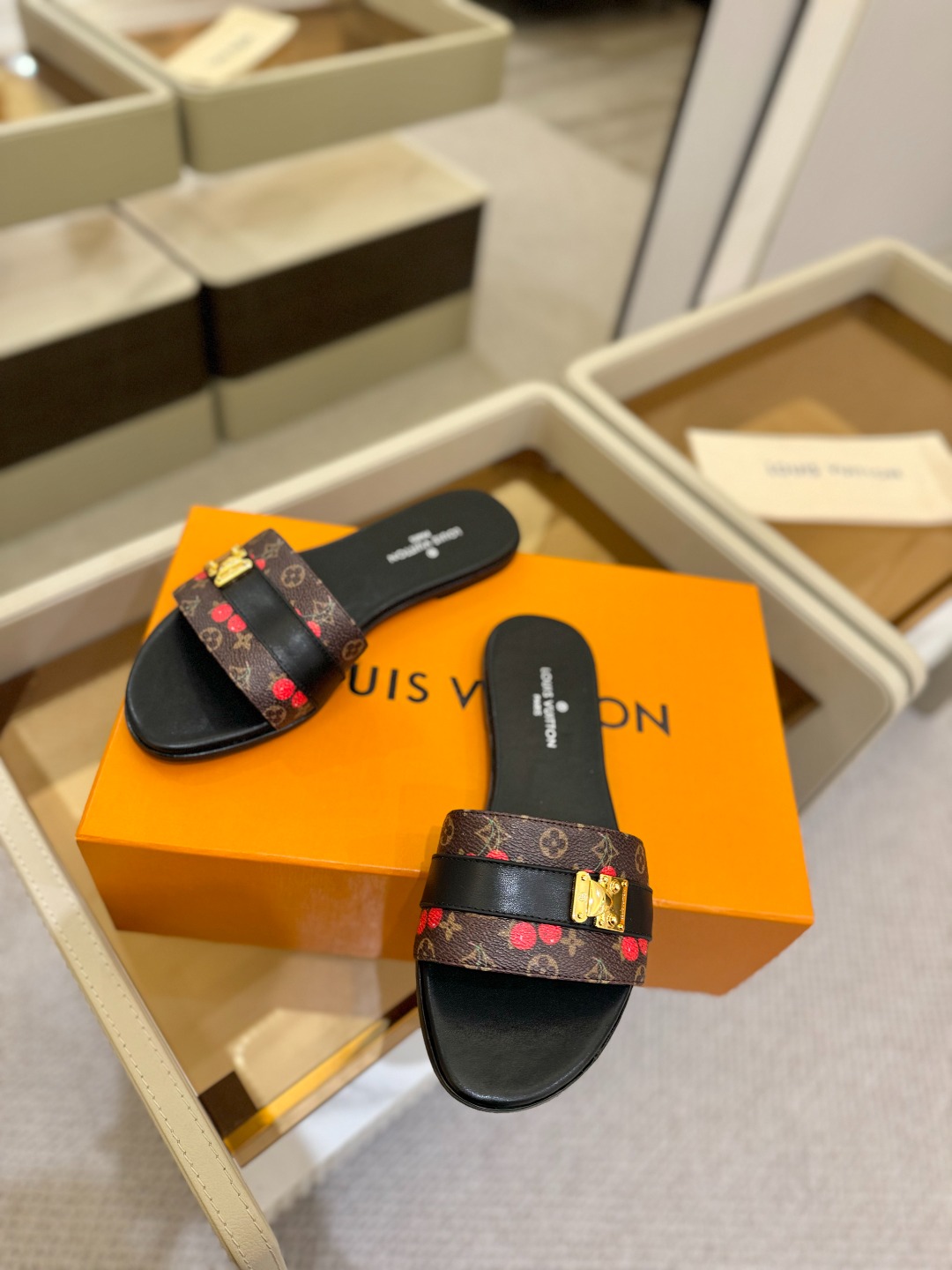 
                               Louis Vuitton
      