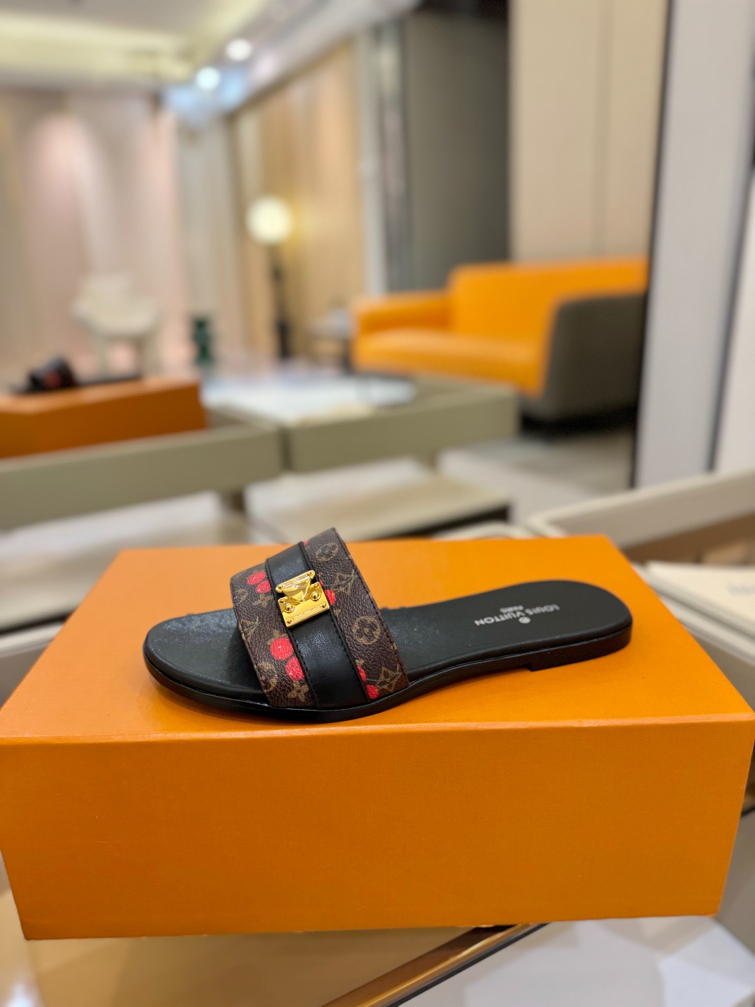 
                               Louis Vuitton
      