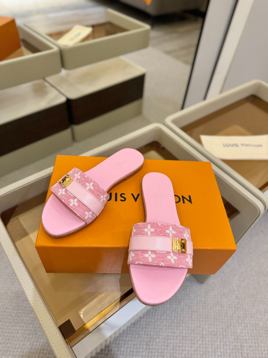 
                               Louis Vuitton
      