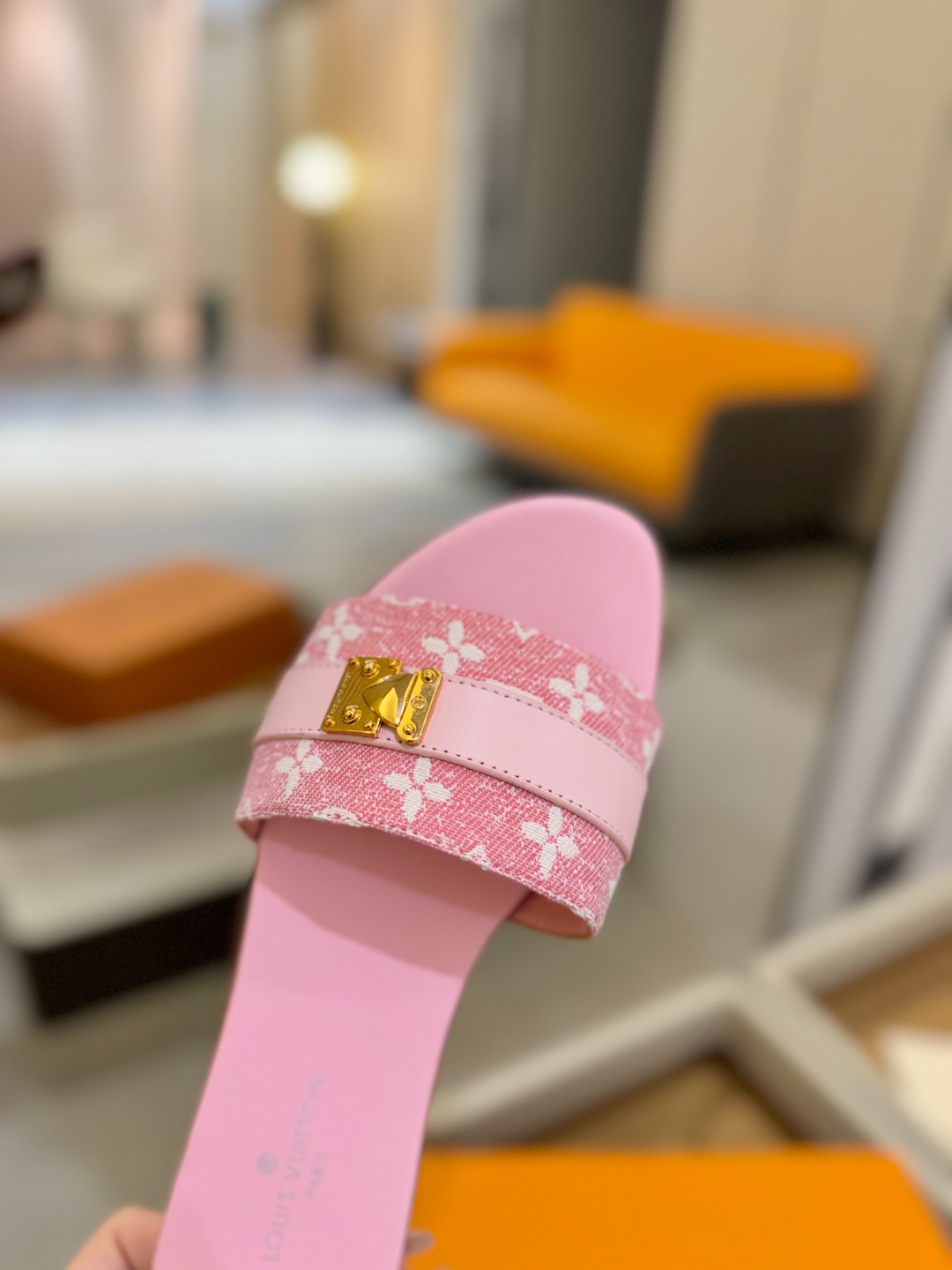 
                               Louis Vuitton
      