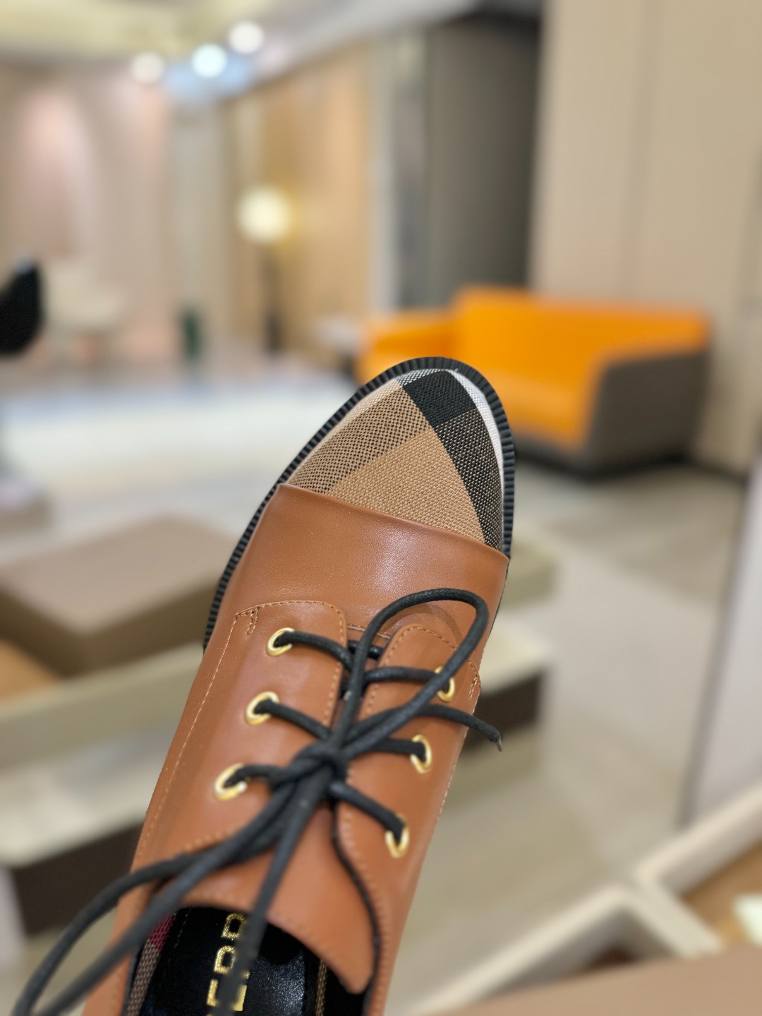 Burberryy 博柏利 𝑩𝒖𝒓𝒃𝒆𝒓𝒓𝒚𝒚💝 👠 𝘽𝙪𝙧𝙗𝙚𝙧𝙧𝙮𝙮 博柏利2025最新独家推出高跟