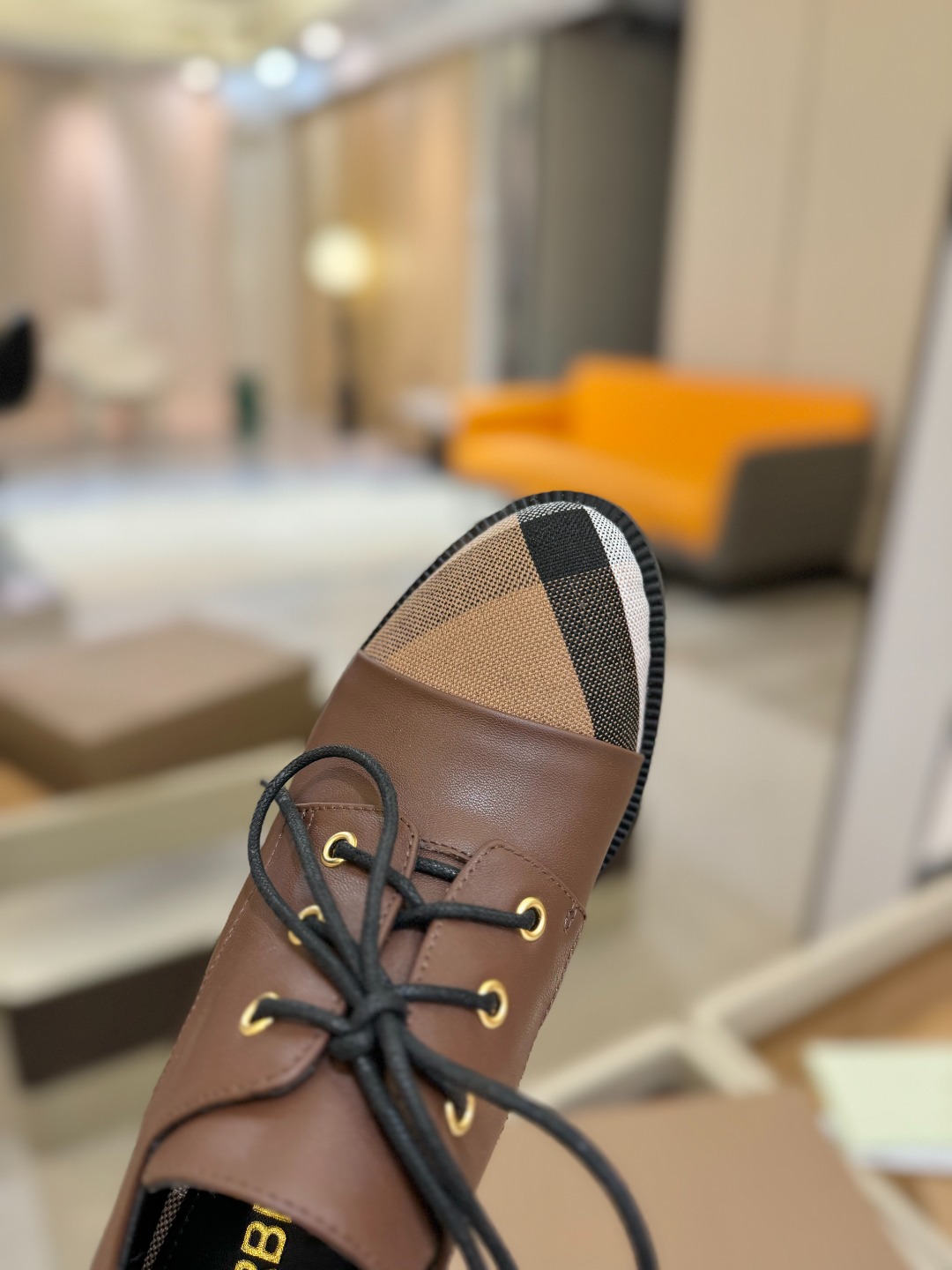Burberryy 博柏利 𝑩𝒖𝒓𝒃𝒆𝒓𝒓𝒚𝒚💝 👠 𝘽𝙪𝙧𝙗𝙚𝙧𝙧𝙮𝙮 博柏利2025最新独家推出高跟