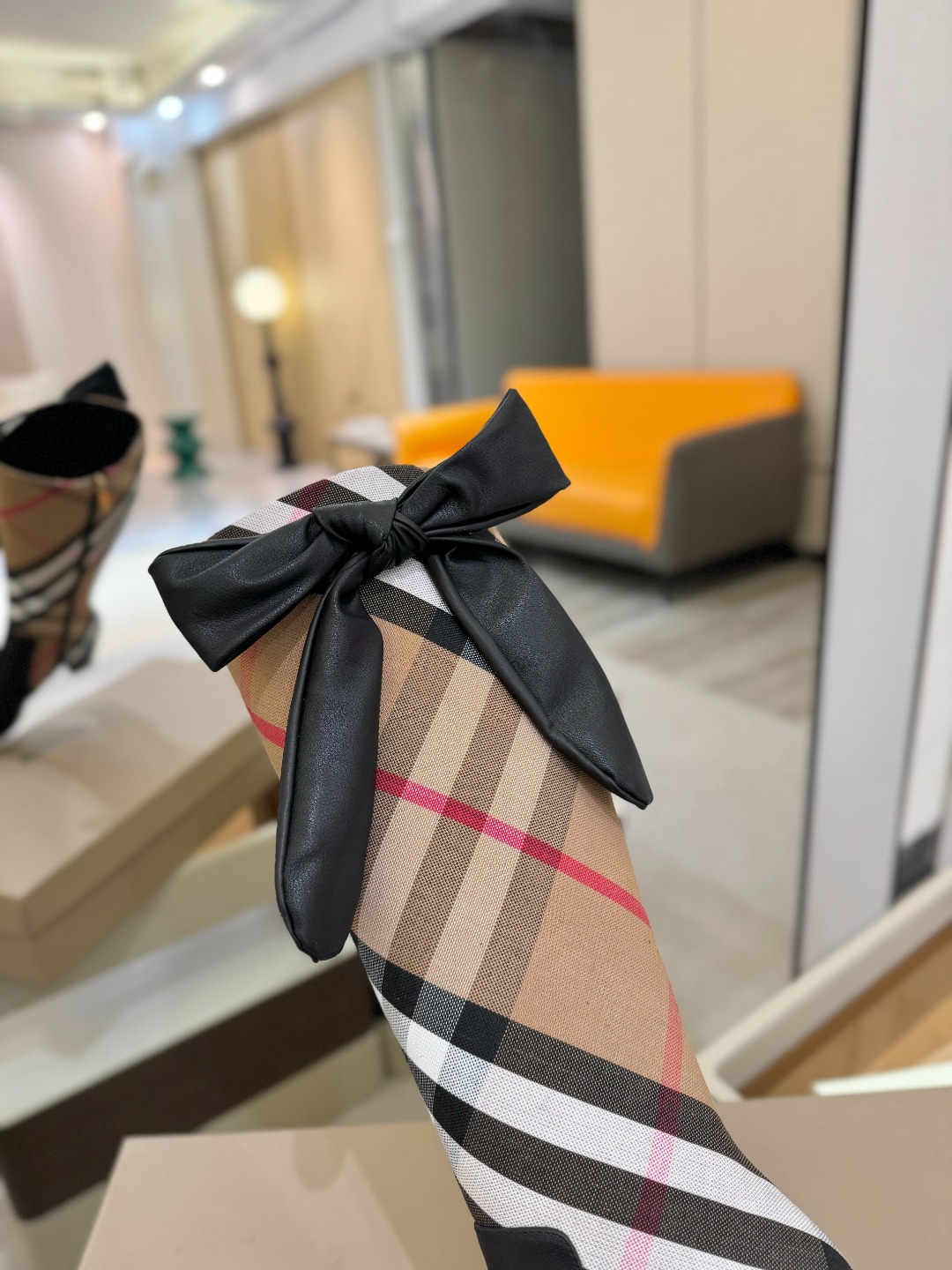 Burberryy 博柏利 𝑩𝒚𝒓𝒃𝒆𝒓𝒓𝒚𝒚💝 👠 𝘽𝙪𝙧𝙗𝙚𝙧𝙧𝙮𝙮 博柏利 2025 独家推出经典