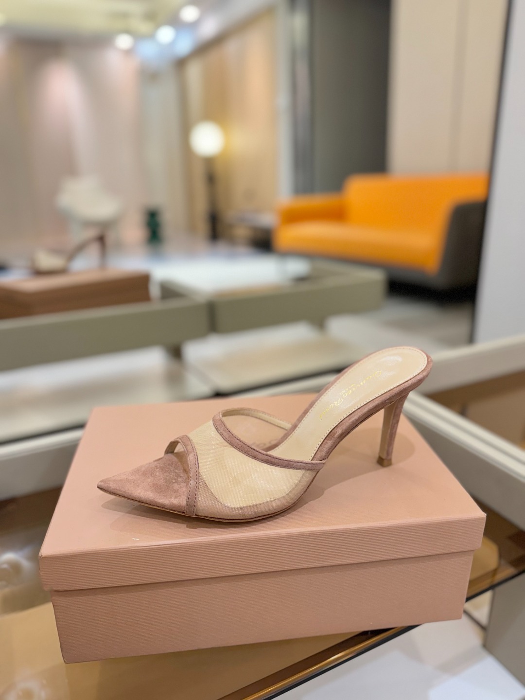 Gianvito Rossi 👠2025新款拖鞋原版开发 顶级版本 代购品质👡这双羊京搭配网高跟尖头后空