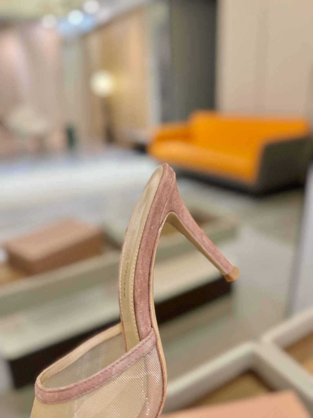 Gianvito Rossi 👠2025新款拖鞋原版开发 顶级版本 代购品质👡这双羊京搭配网高跟尖头后空
