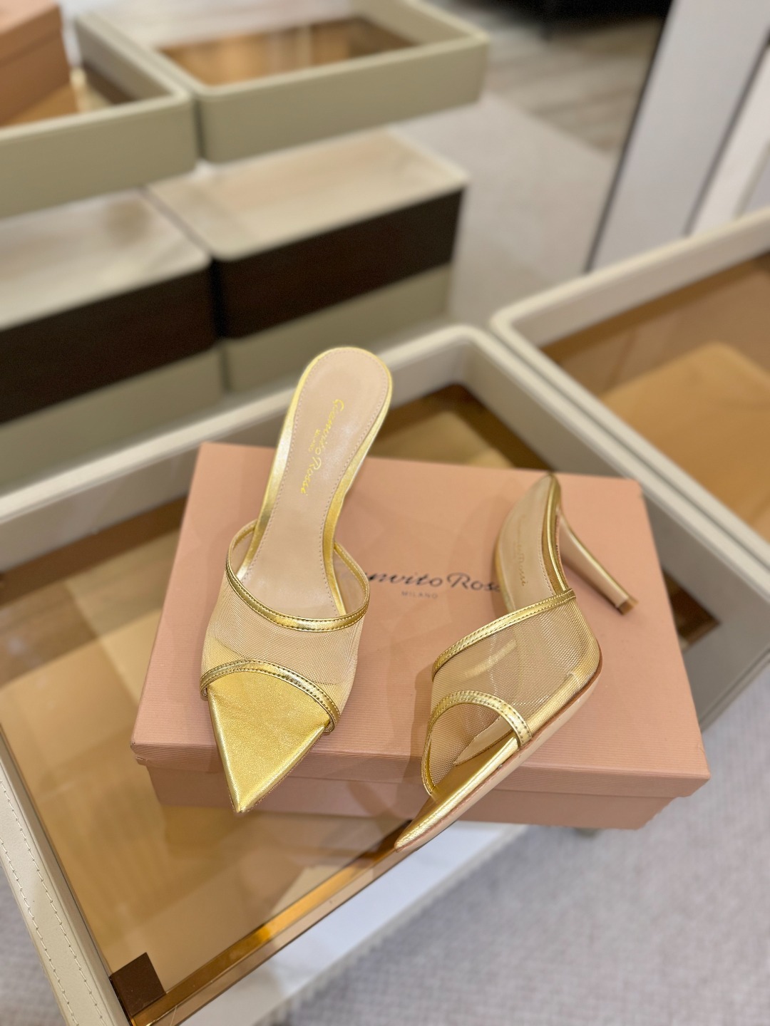 Gianvito Rossi 👠2025新款拖鞋原版开发 顶级版本 代购品质👡这双羊京搭配网高跟尖头后空