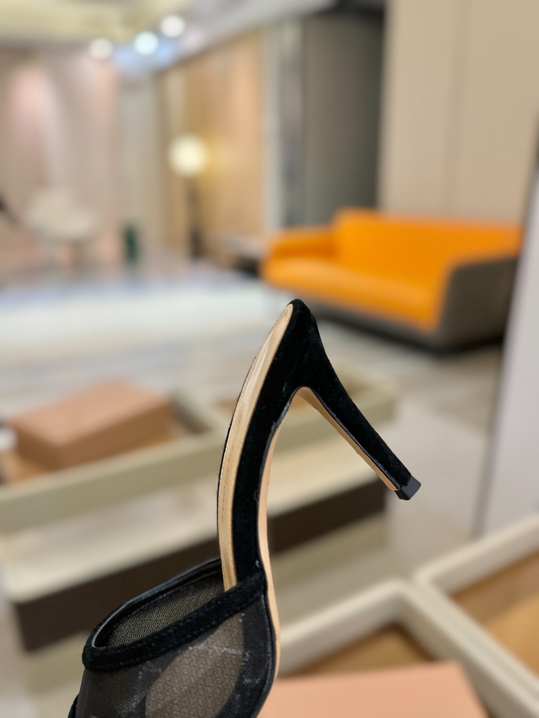 Gianvito Rossi 👠2025新款拖鞋原版开发 顶级版本 代购品质👡这双羊京搭配网高跟尖头后空