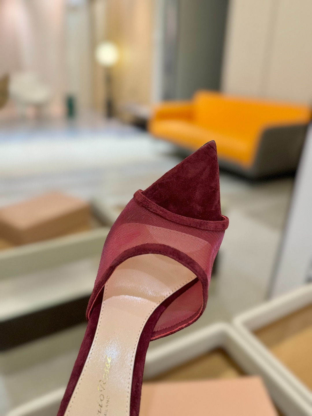 Gianvito Rossi 👠2025新款拖鞋原版开发 顶级版本 代购品质👡这双羊京搭配网高跟尖头后空