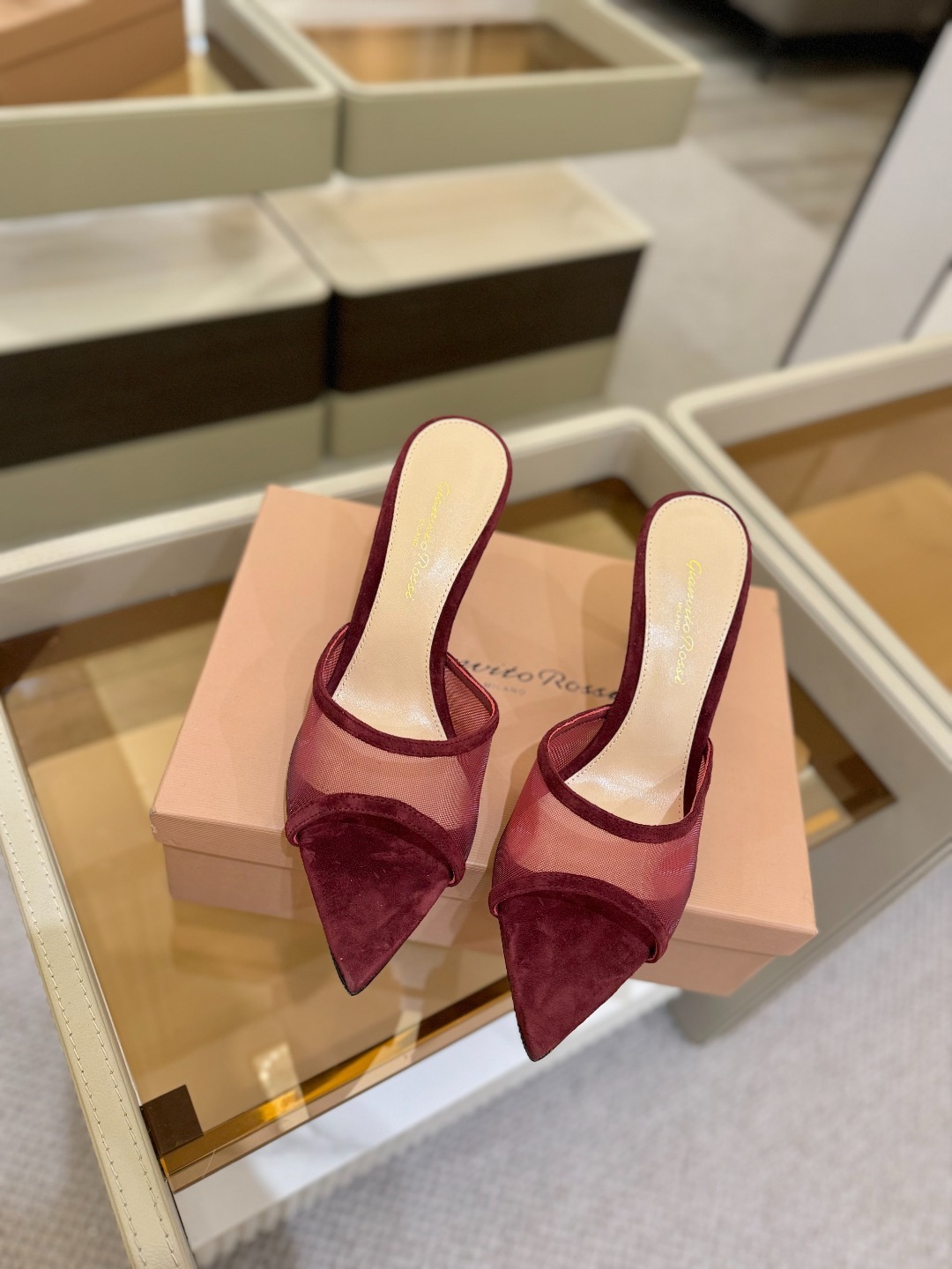 Gianvito Rossi 👠2025新款拖鞋原版开发 顶级版本 代购品质👡这双羊京搭配网高跟尖头后空