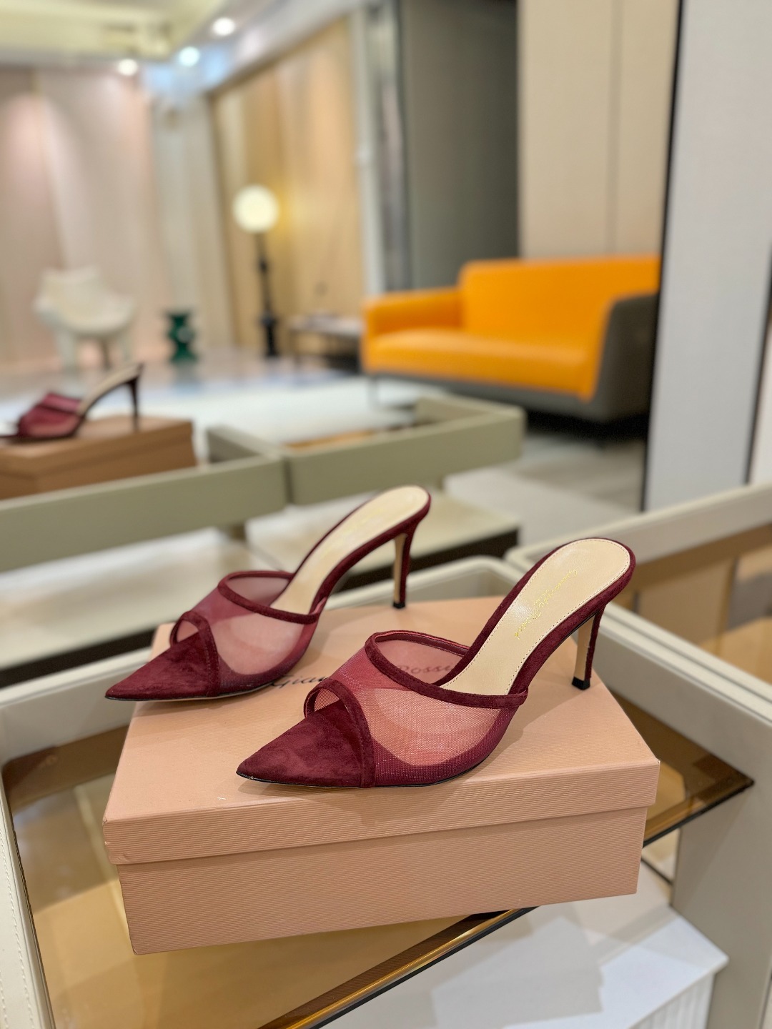 Gianvito Rossi 👠2025新款拖鞋原版开发 顶级版本 代购品质👡这双羊京搭配网高跟尖头后空