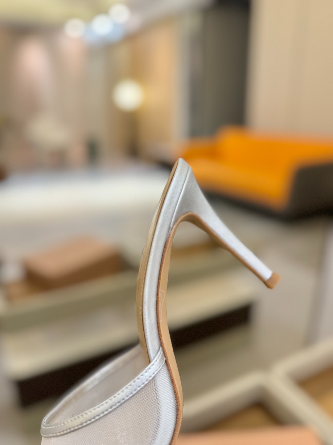 Gianvito Rossi 👠2025新款拖鞋原版开发 顶级版本 代购品质👡这双羊京搭配网高跟尖头后空