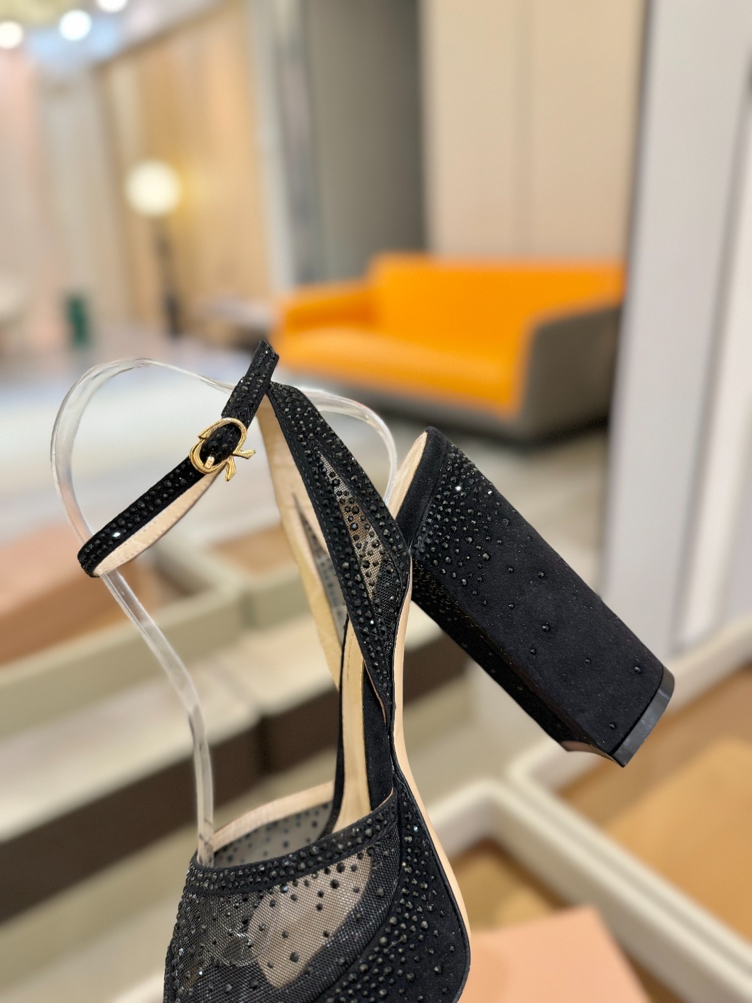 Gianvito Rossi 👠 2025凉鞋原版开发 顶级版本 代购品质👡这双高跟防水台水钻走秀凉鞋,